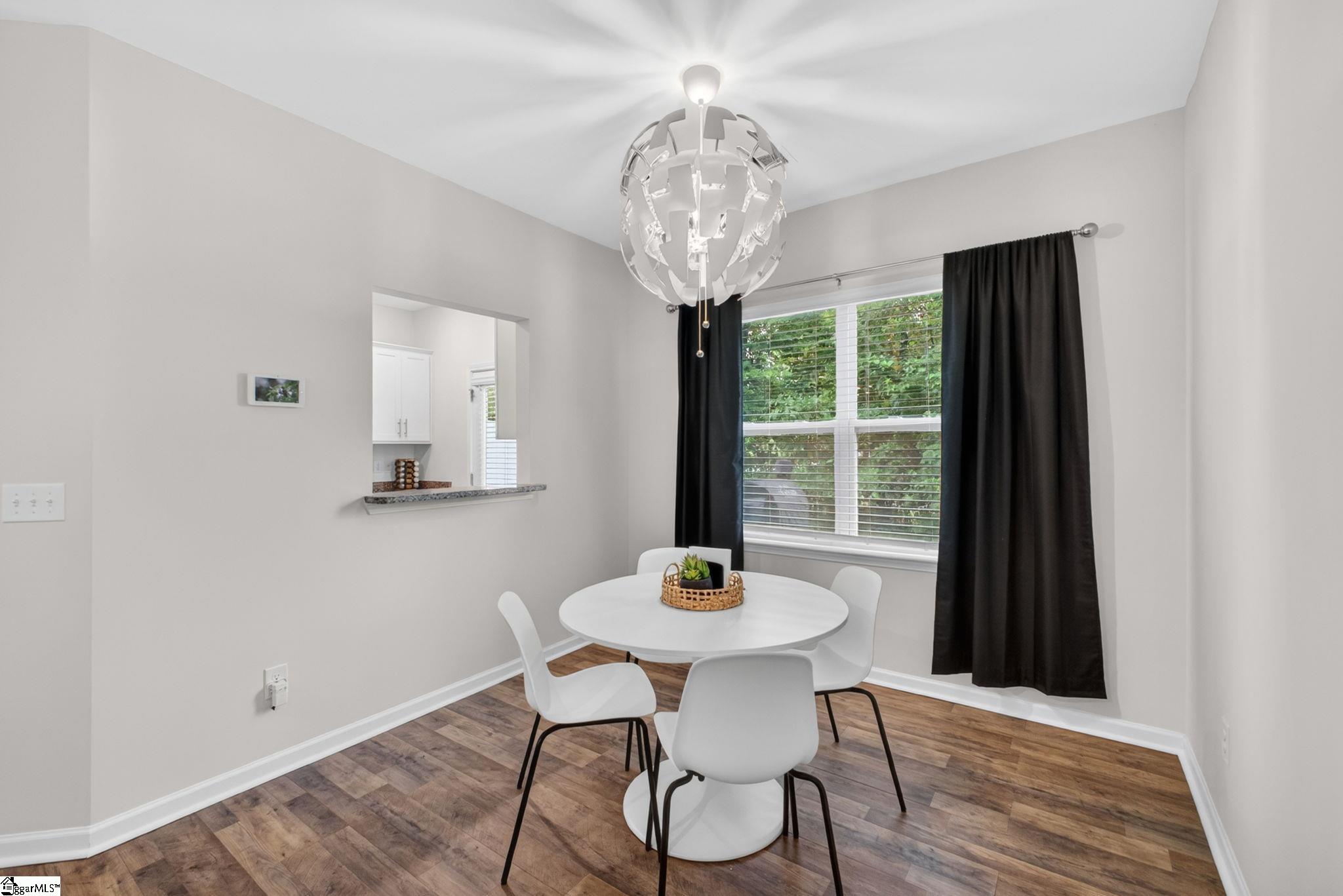 125 Southridge Court Property Photo 8