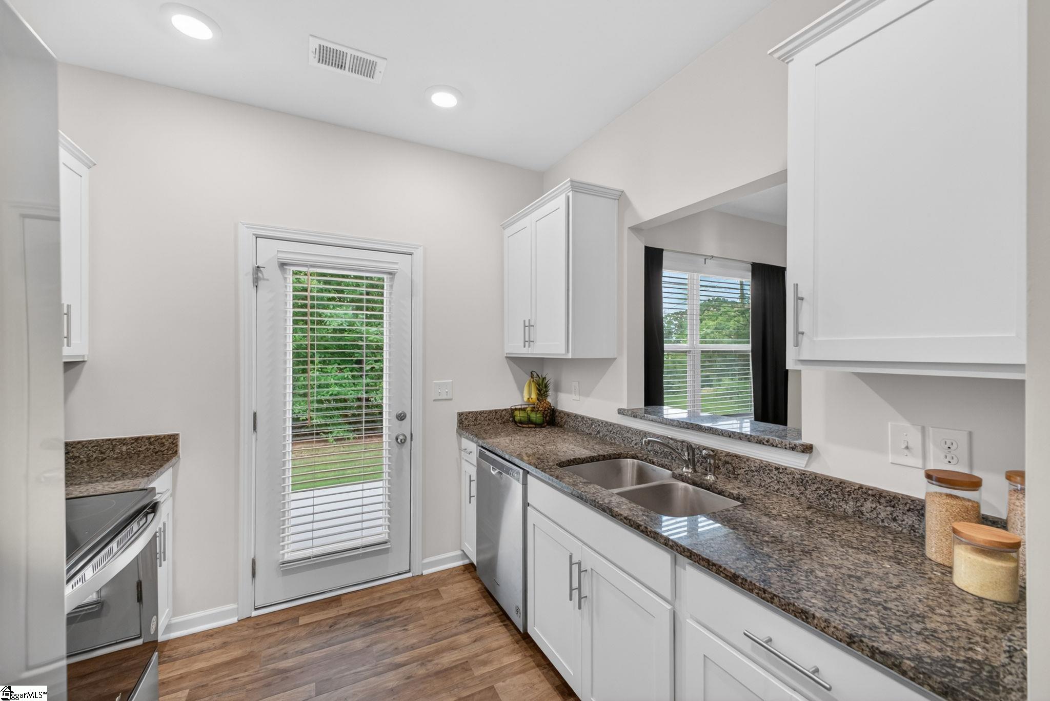 125 Southridge Court Property Photo 10