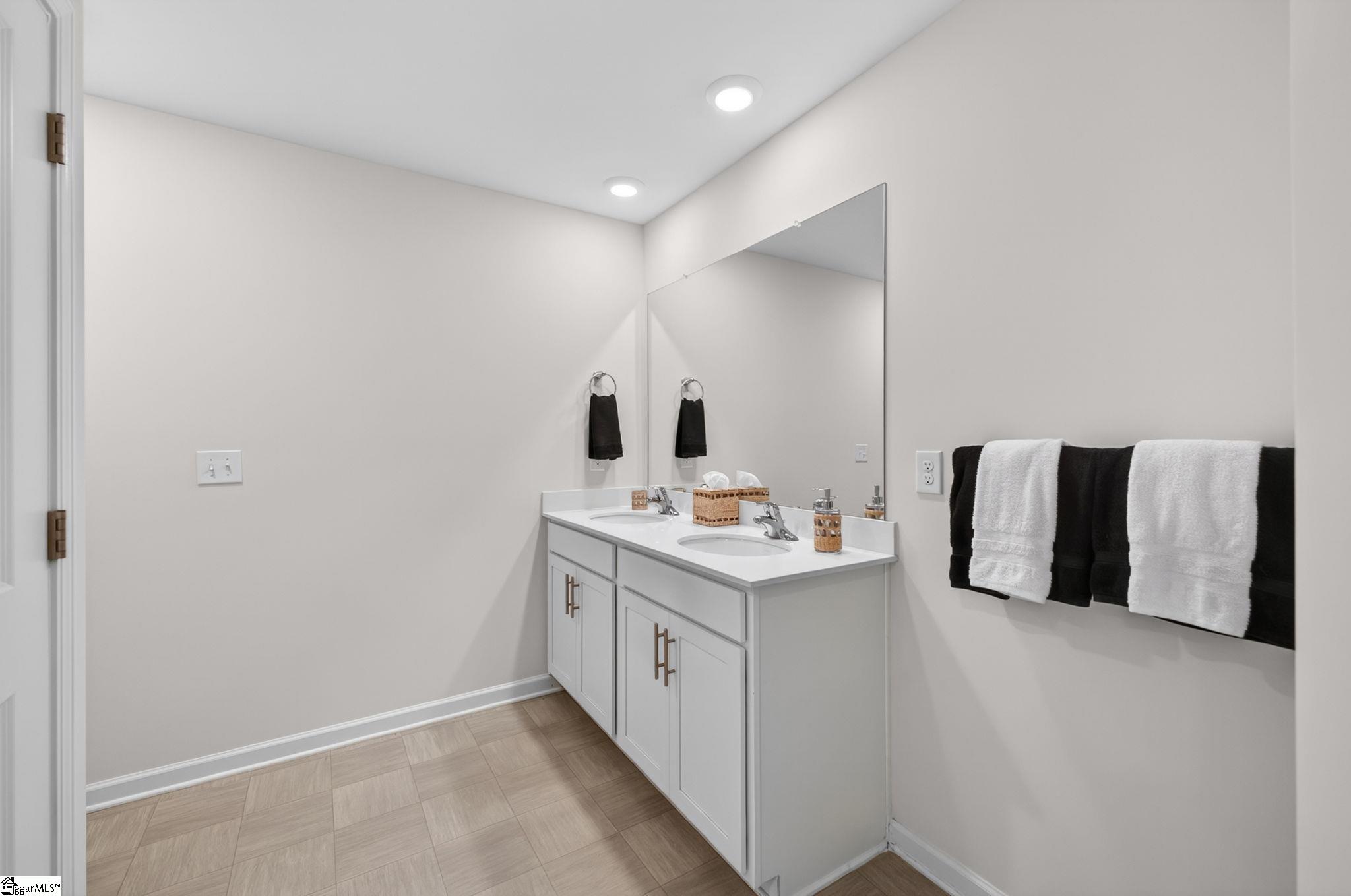 125 Southridge Court Property Photo 21