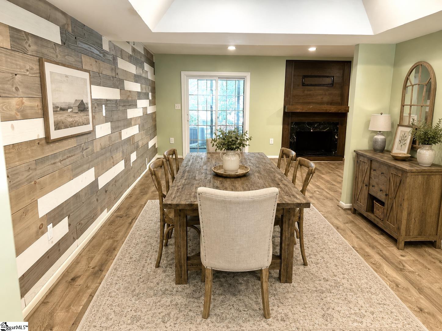111 Briarview Circle Property Photo 4