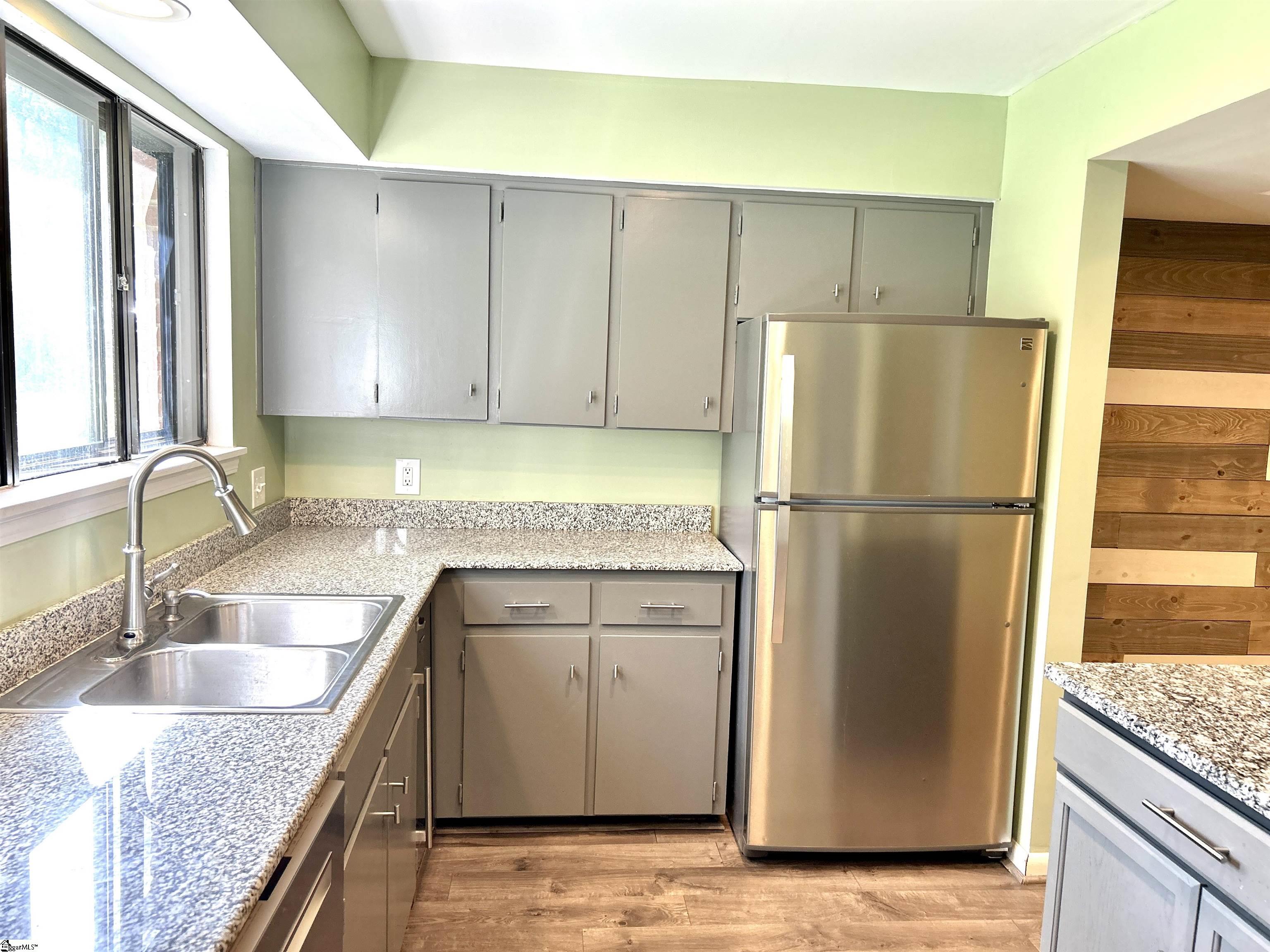 111 Briarview Circle Property Photo 17