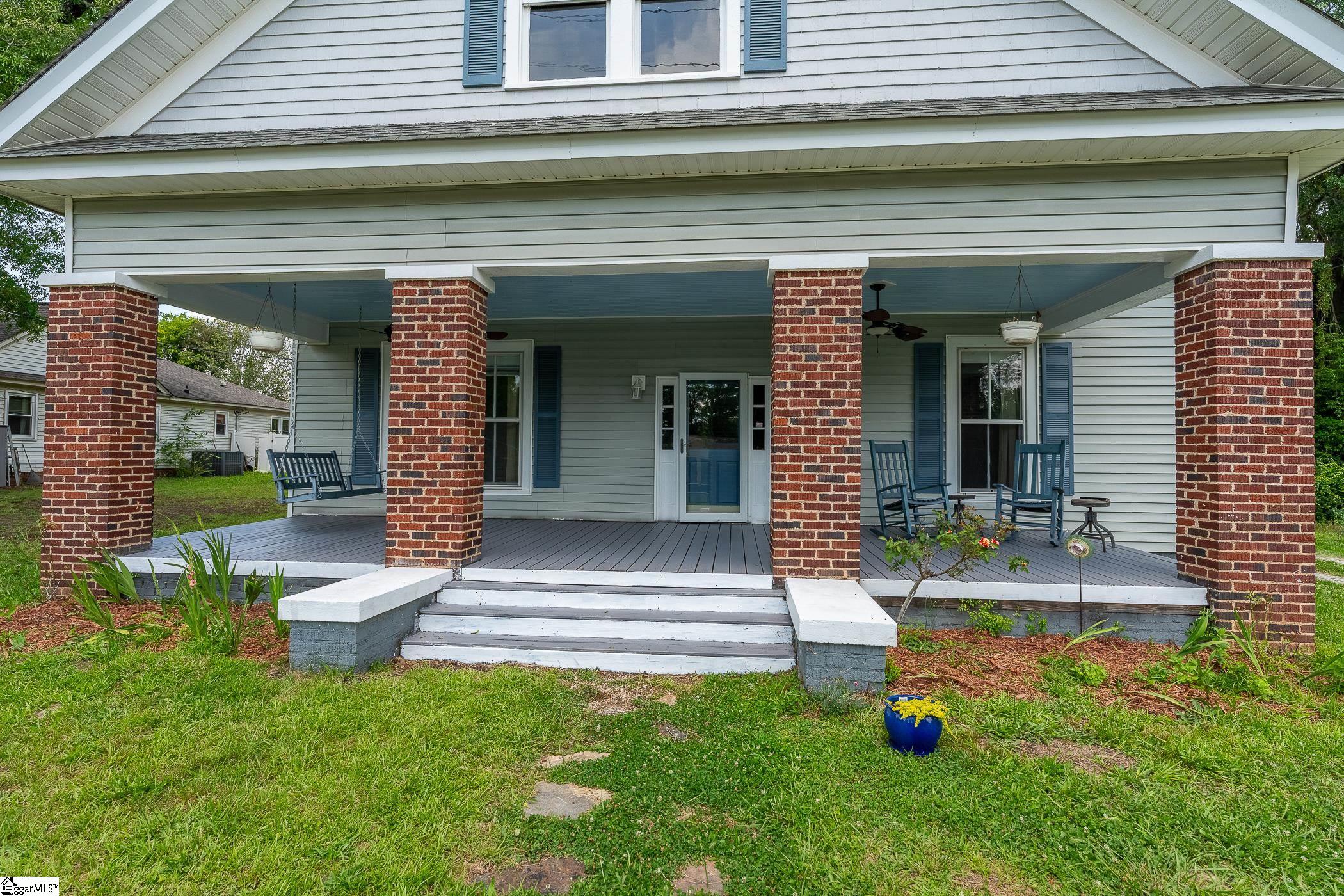 309 N Adair Street Property Photo 4