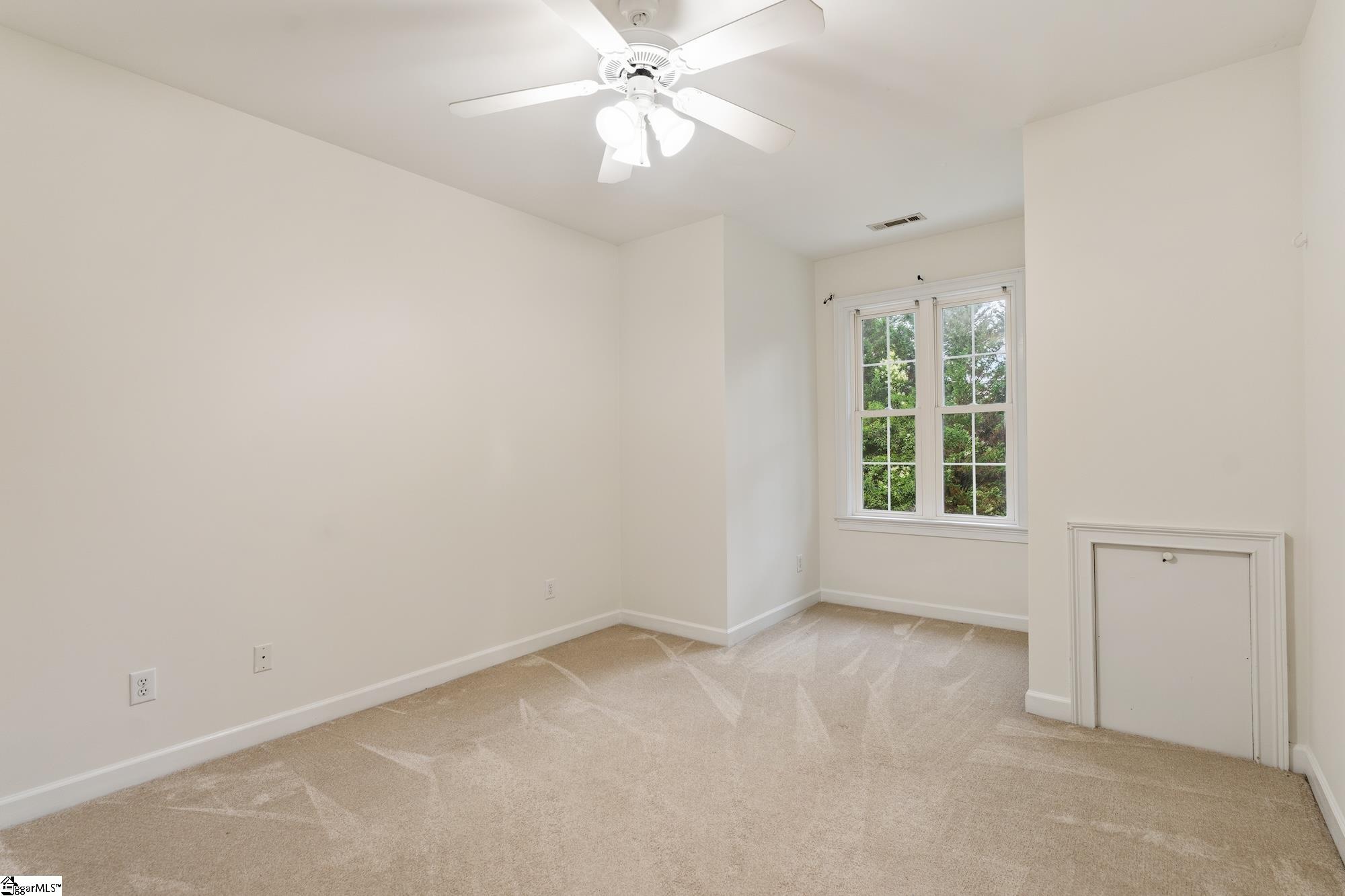 1594429 Property Photo 25