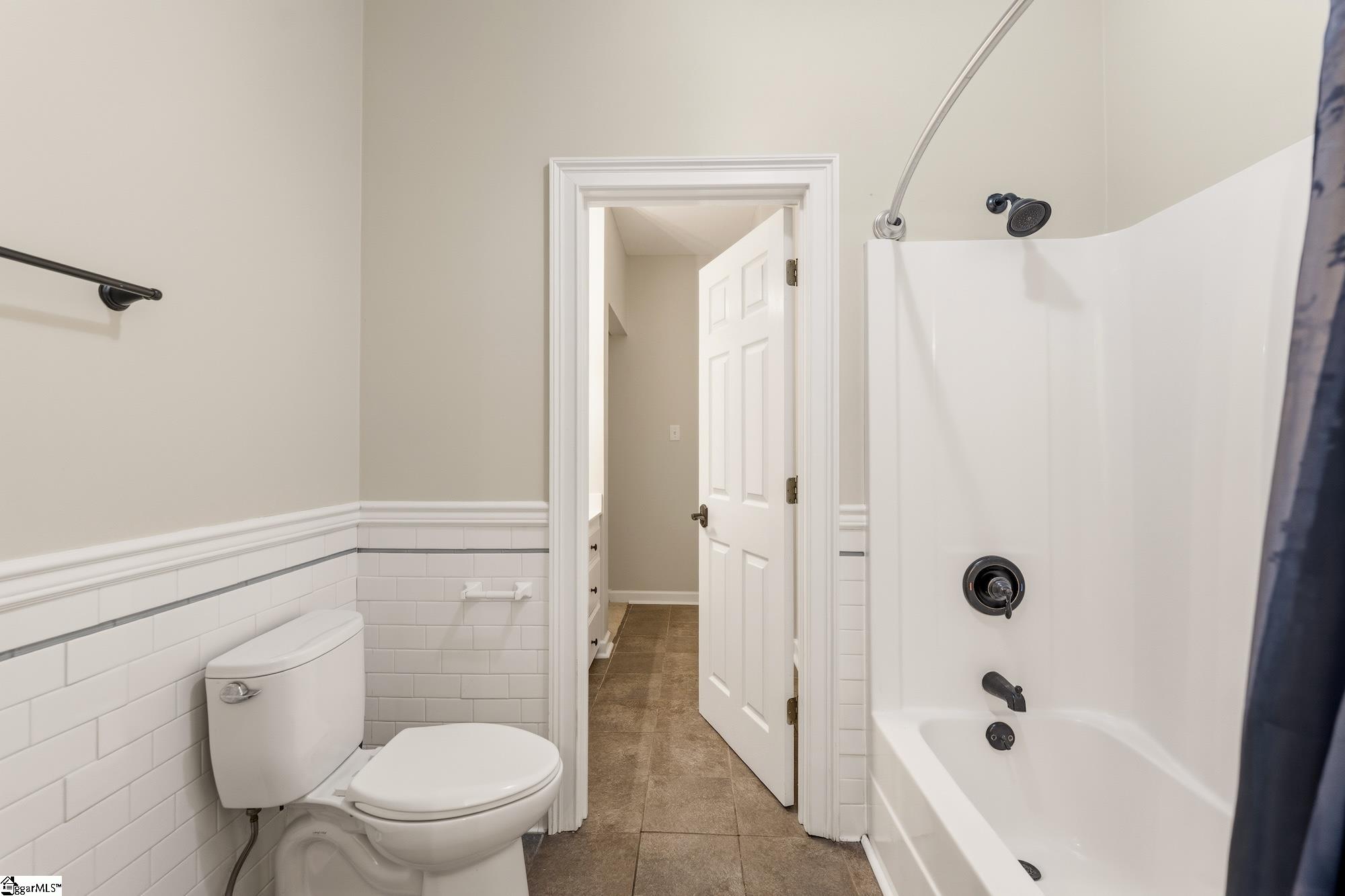 1594429 Property Photo 31