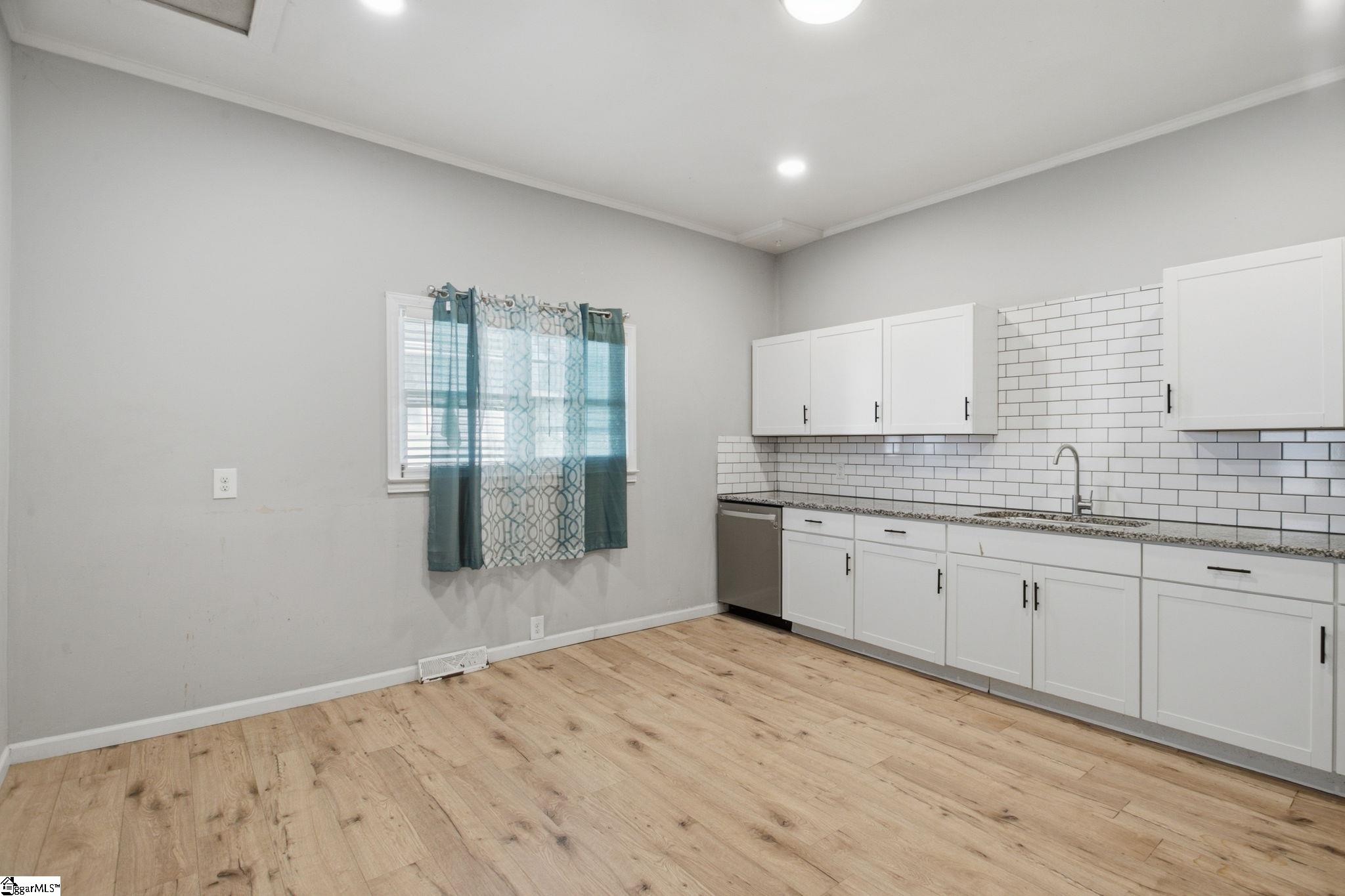6 Webb Street Property Photo 7