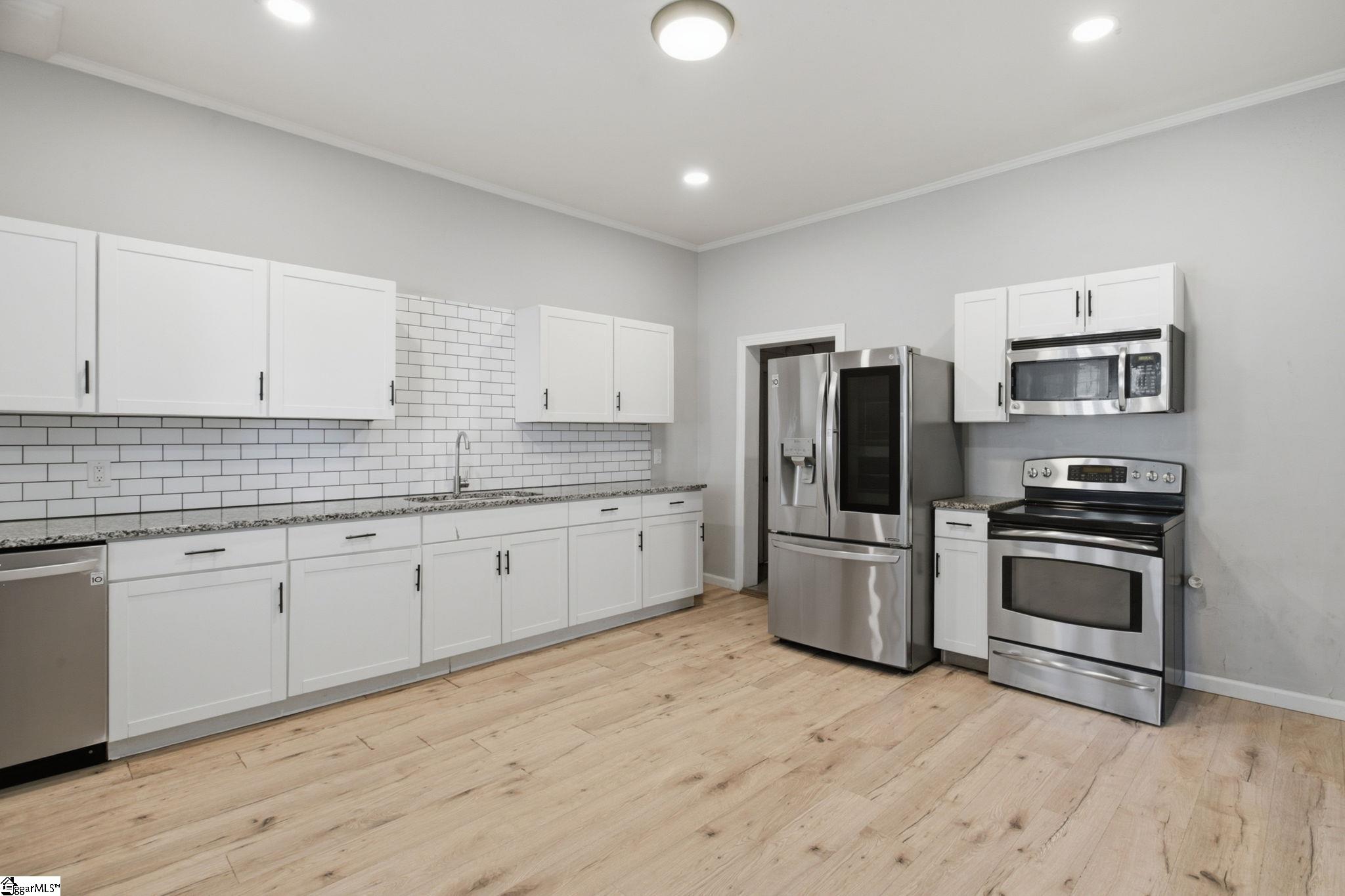 6 Webb Street Property Photo 8