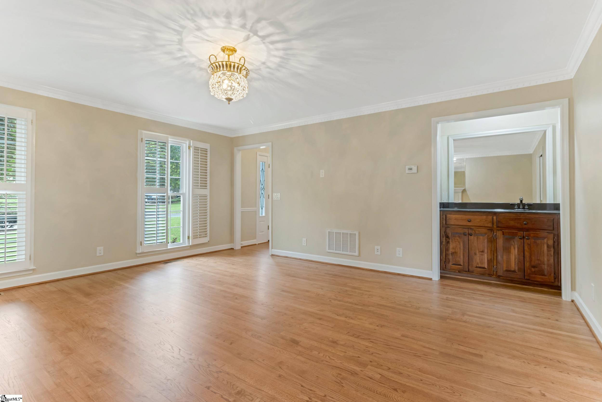 100 Moss Creek Court Property Photo 9