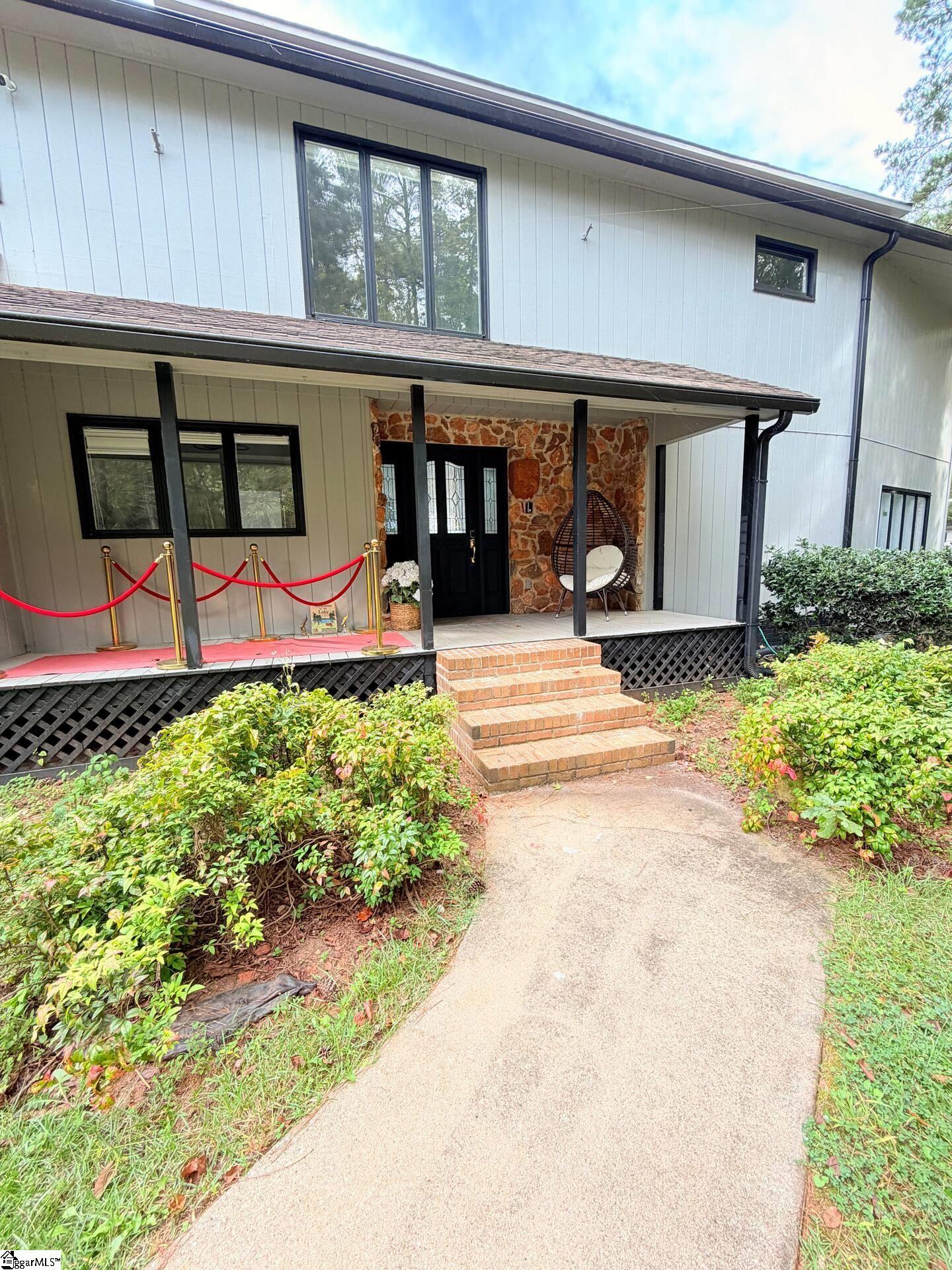 129 Sunset Point Property Photo 2