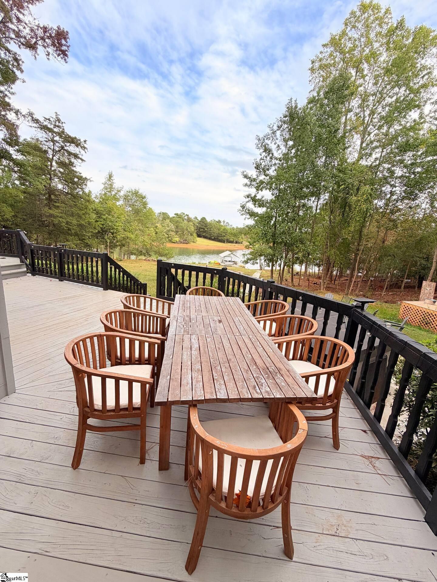 129 Sunset Point Property Photo 31