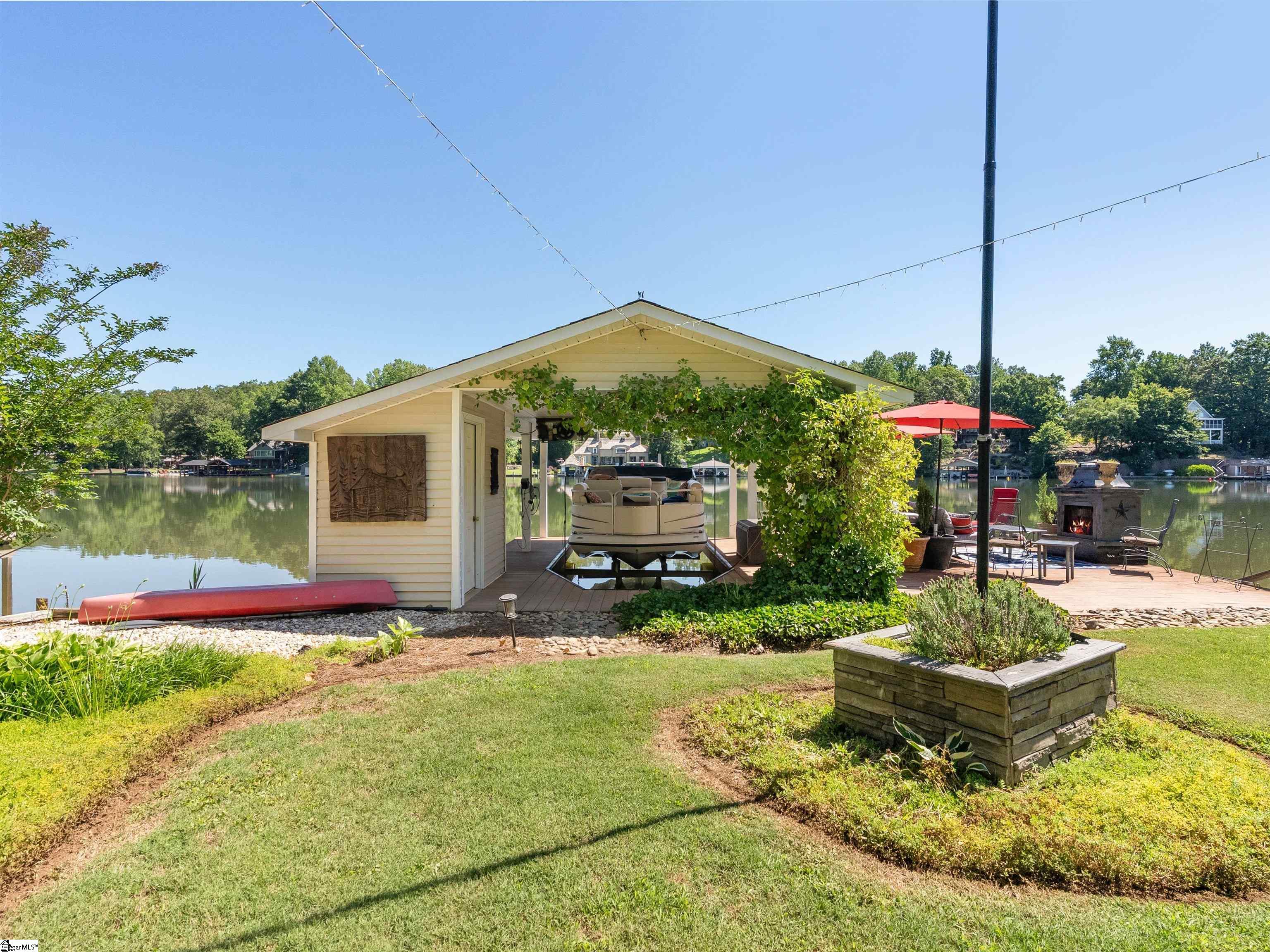 339 Jumping Branch Road Property Photo 4