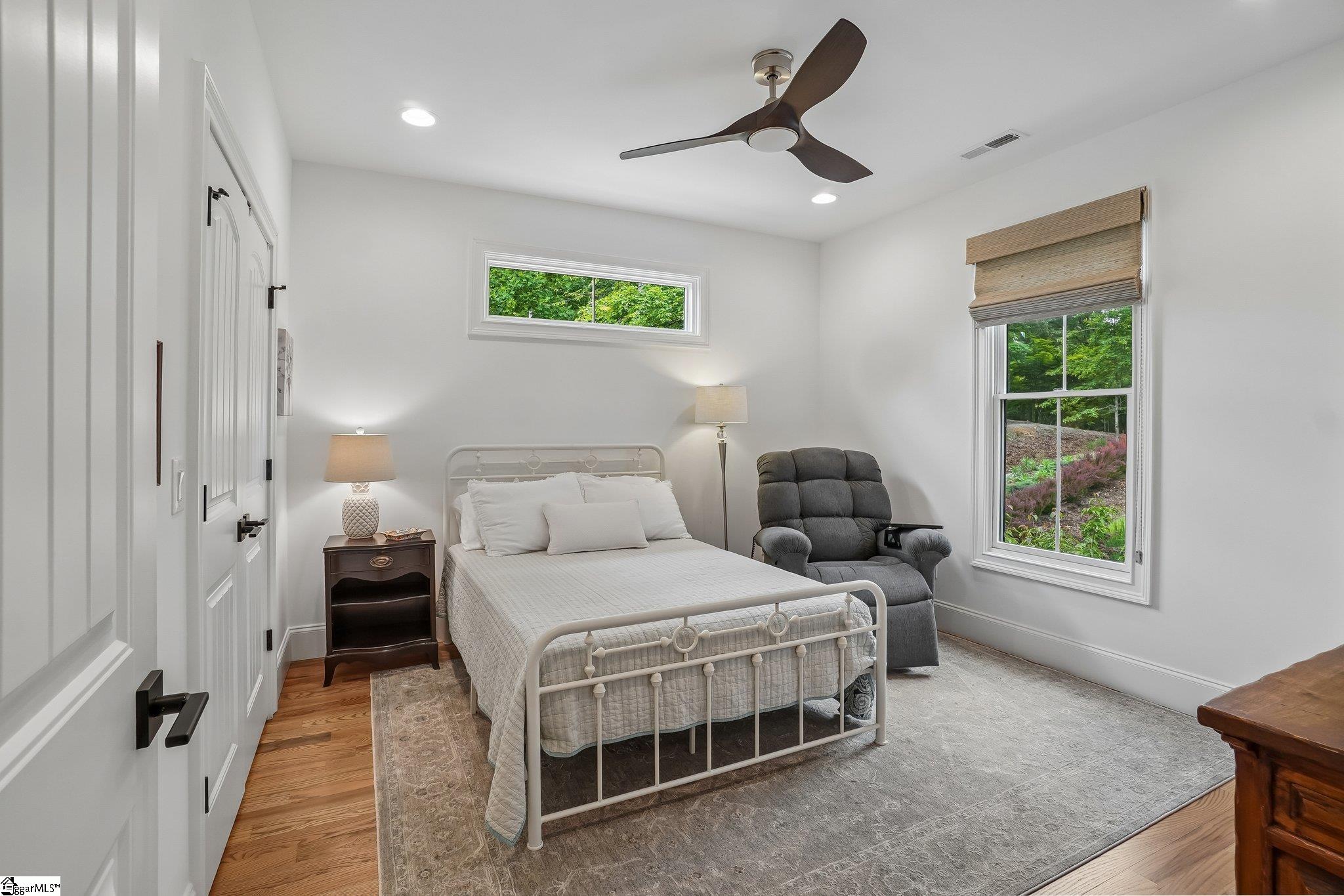 1594494 Property Photo 19