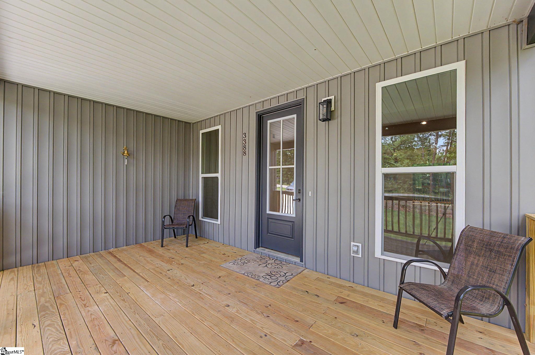 3388 E Croft Circle Property Photo 4