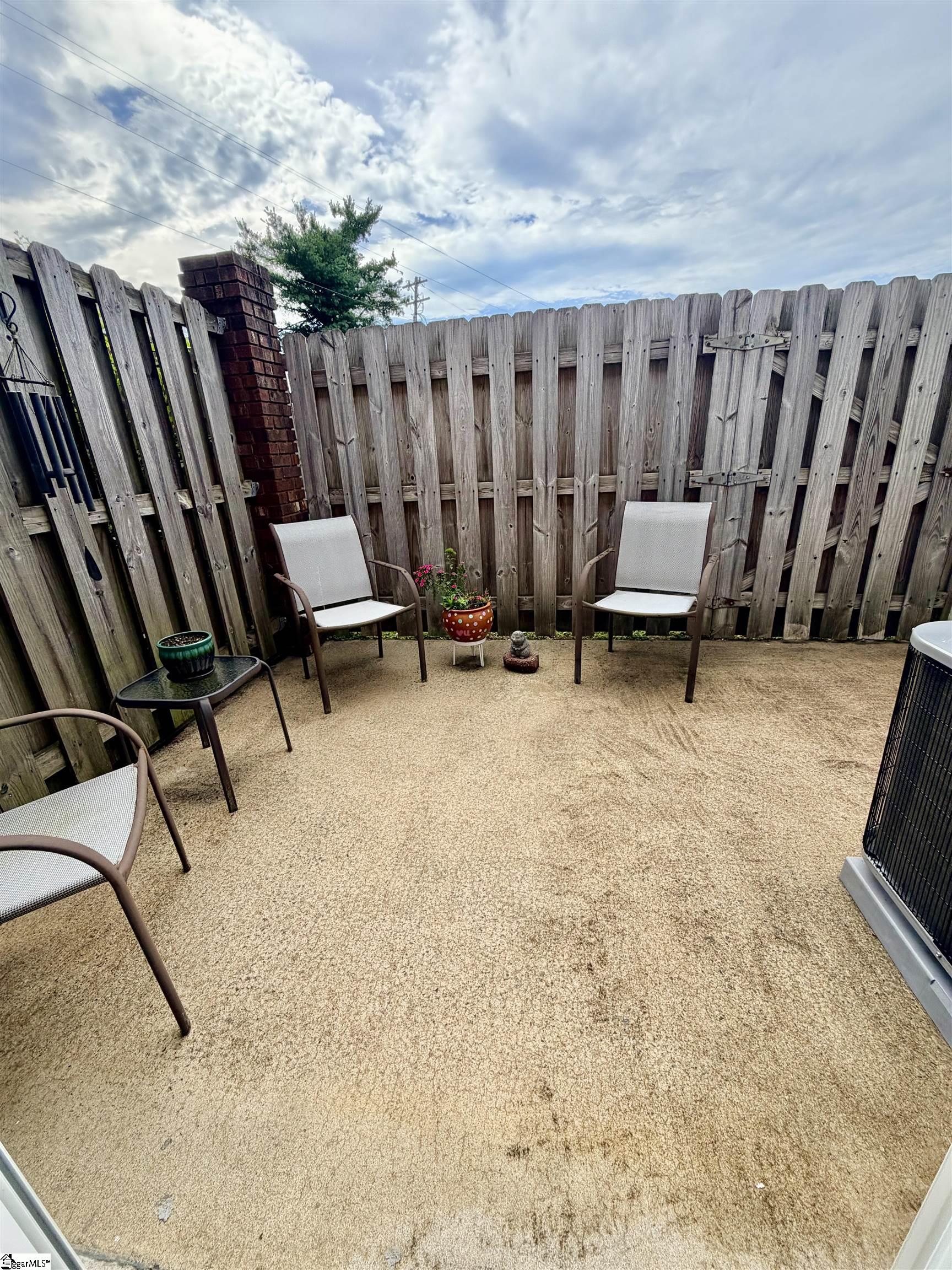 1 Hartsville Drive Property Photo 3