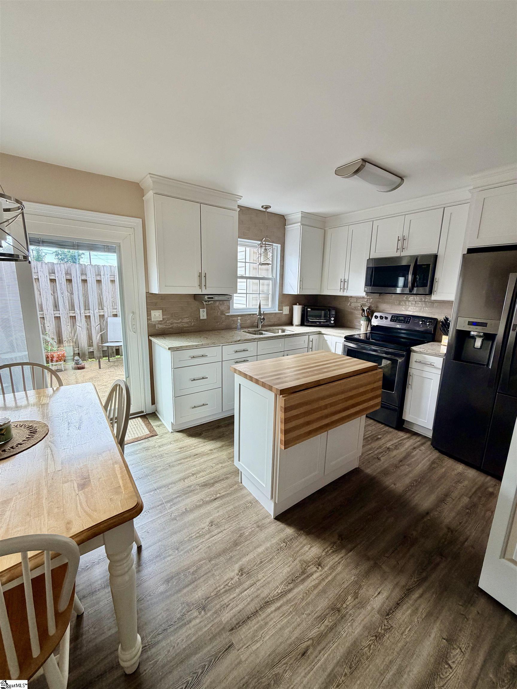 1 Hartsville Drive Property Photo 10