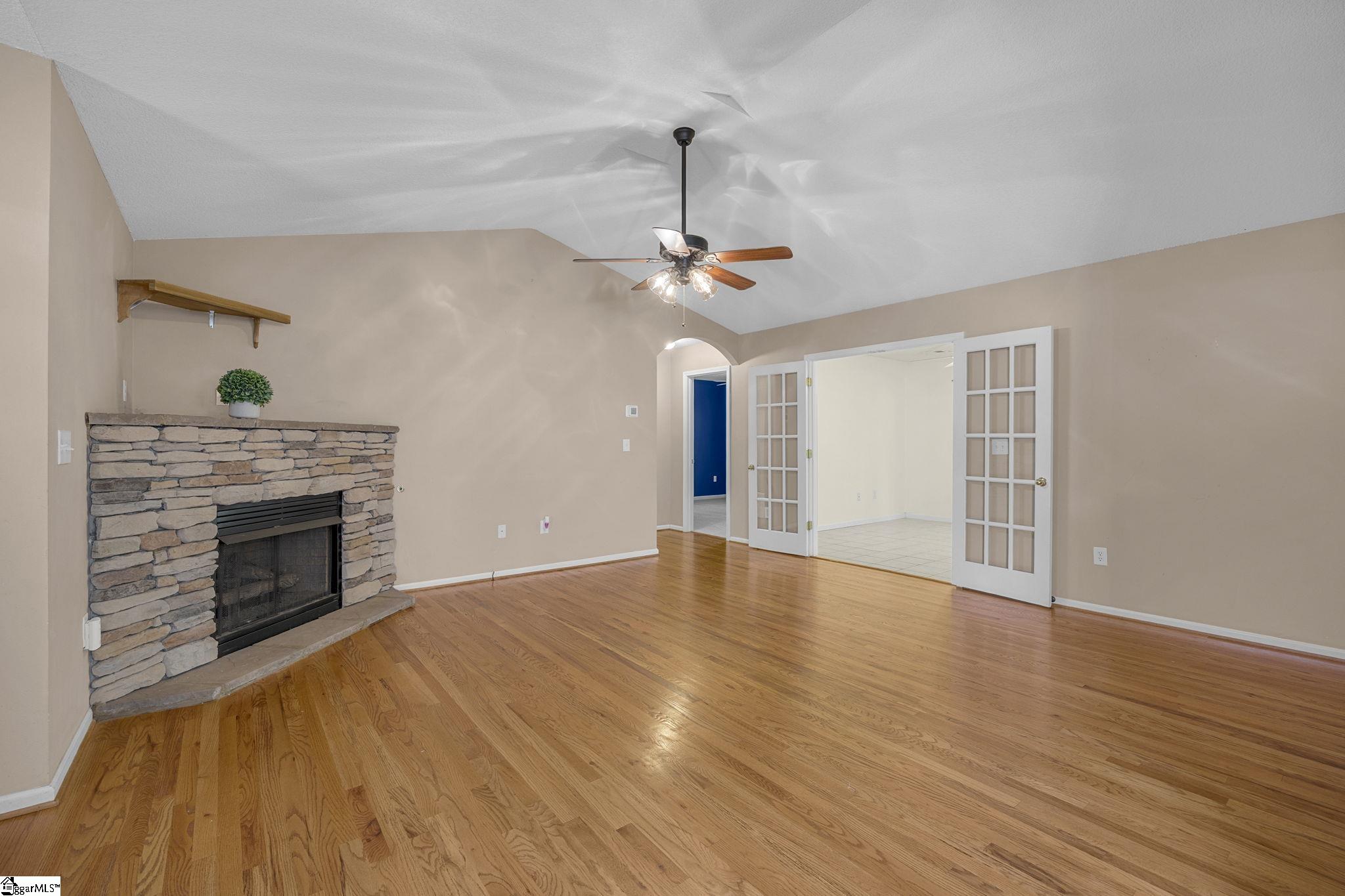 118 Todds Trail Property Photo 3