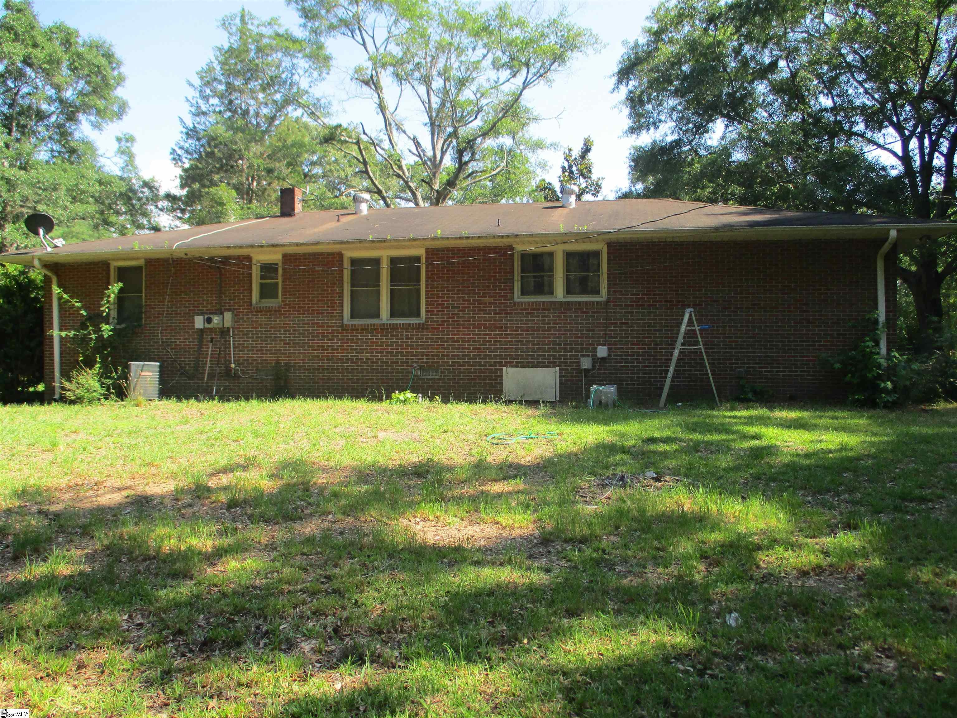 109 Crawford Drive Property Photo 2