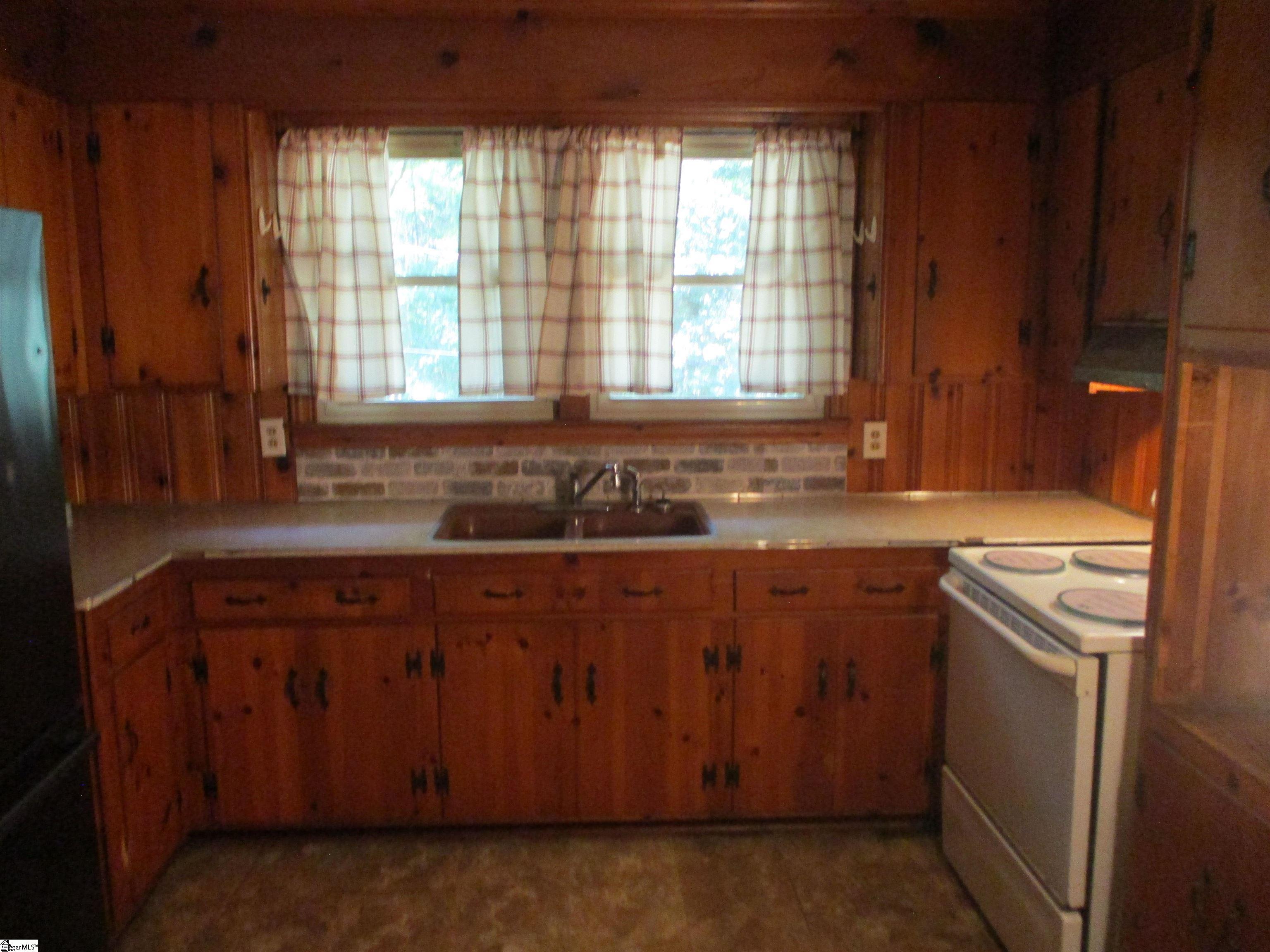 109 Crawford Drive Property Photo 3