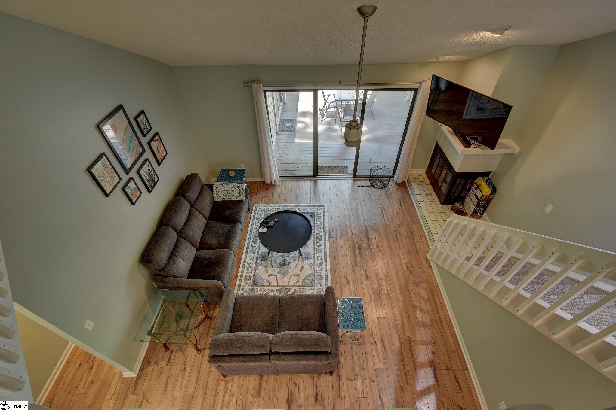 210 Harbor Cove Drive Property Photo 7