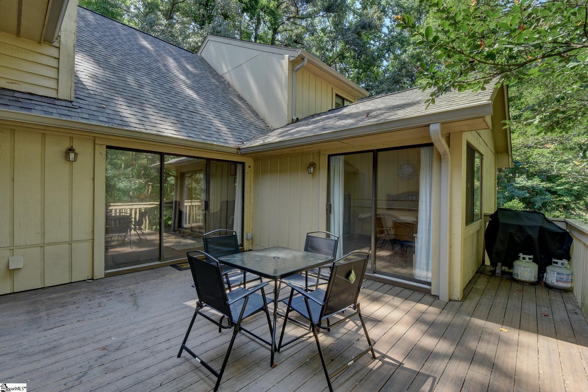 210 Harbor Cove Drive Property Photo 18
