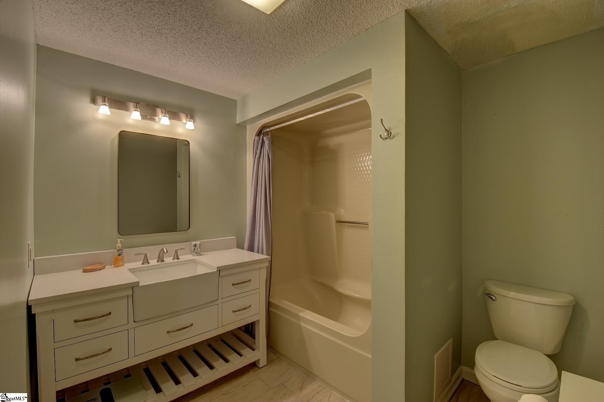 210 Harbor Cove Drive Property Photo 30