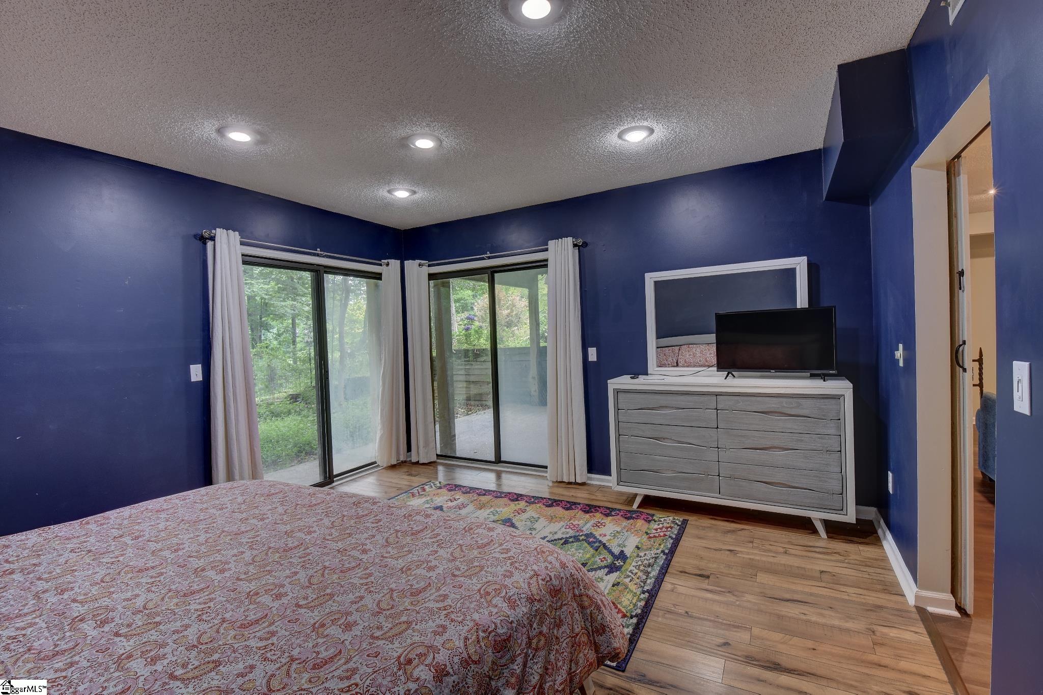 210 Harbor Cove Drive Property Photo 32
