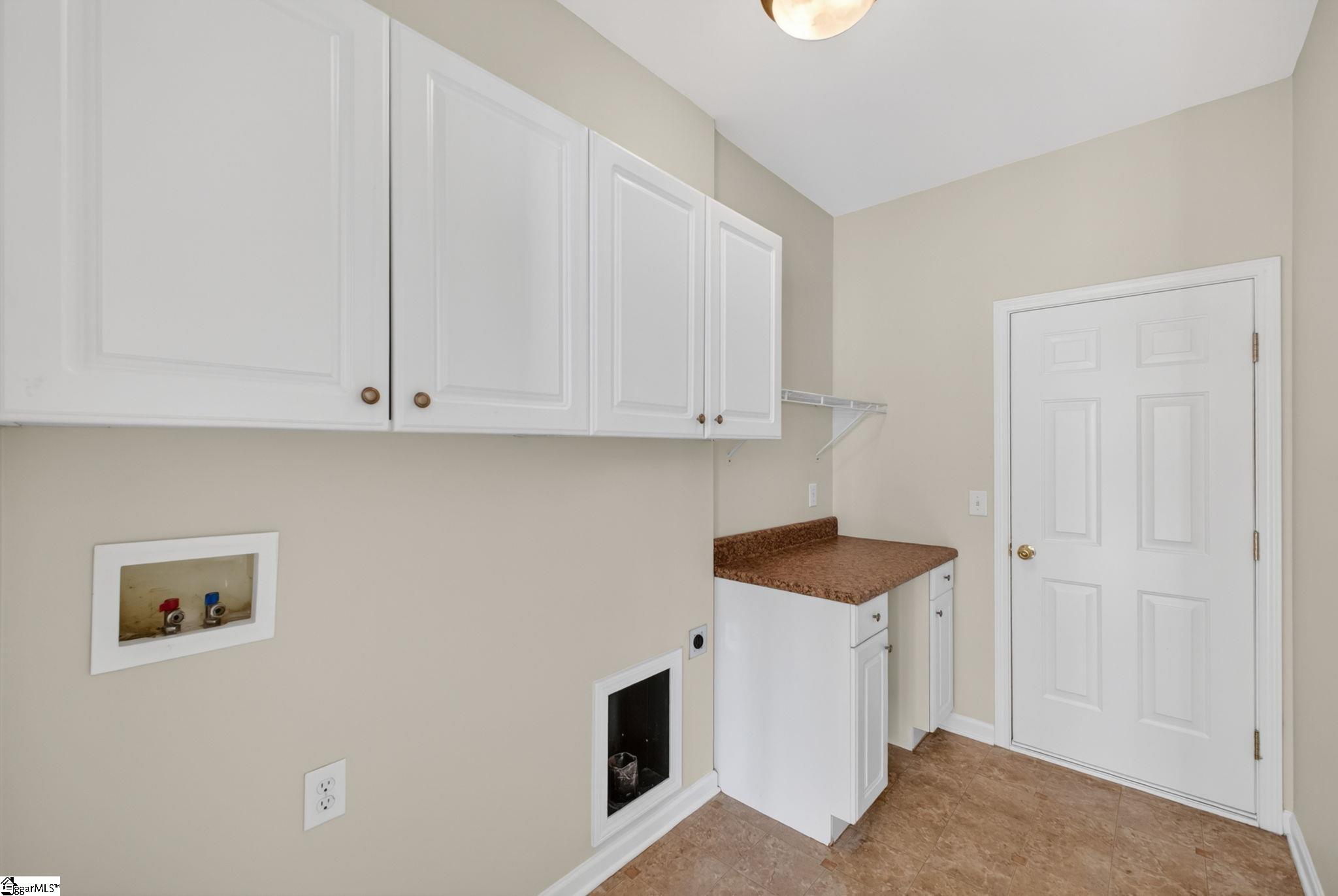 215 Brenleigh Court Property Photo 21