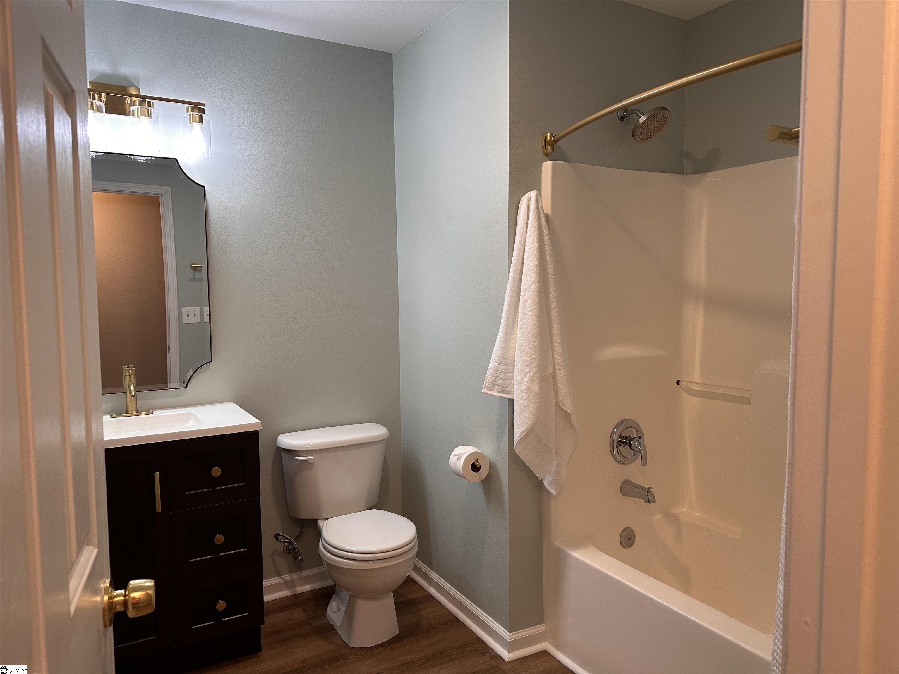 101 Kingston Court Property Photo 11