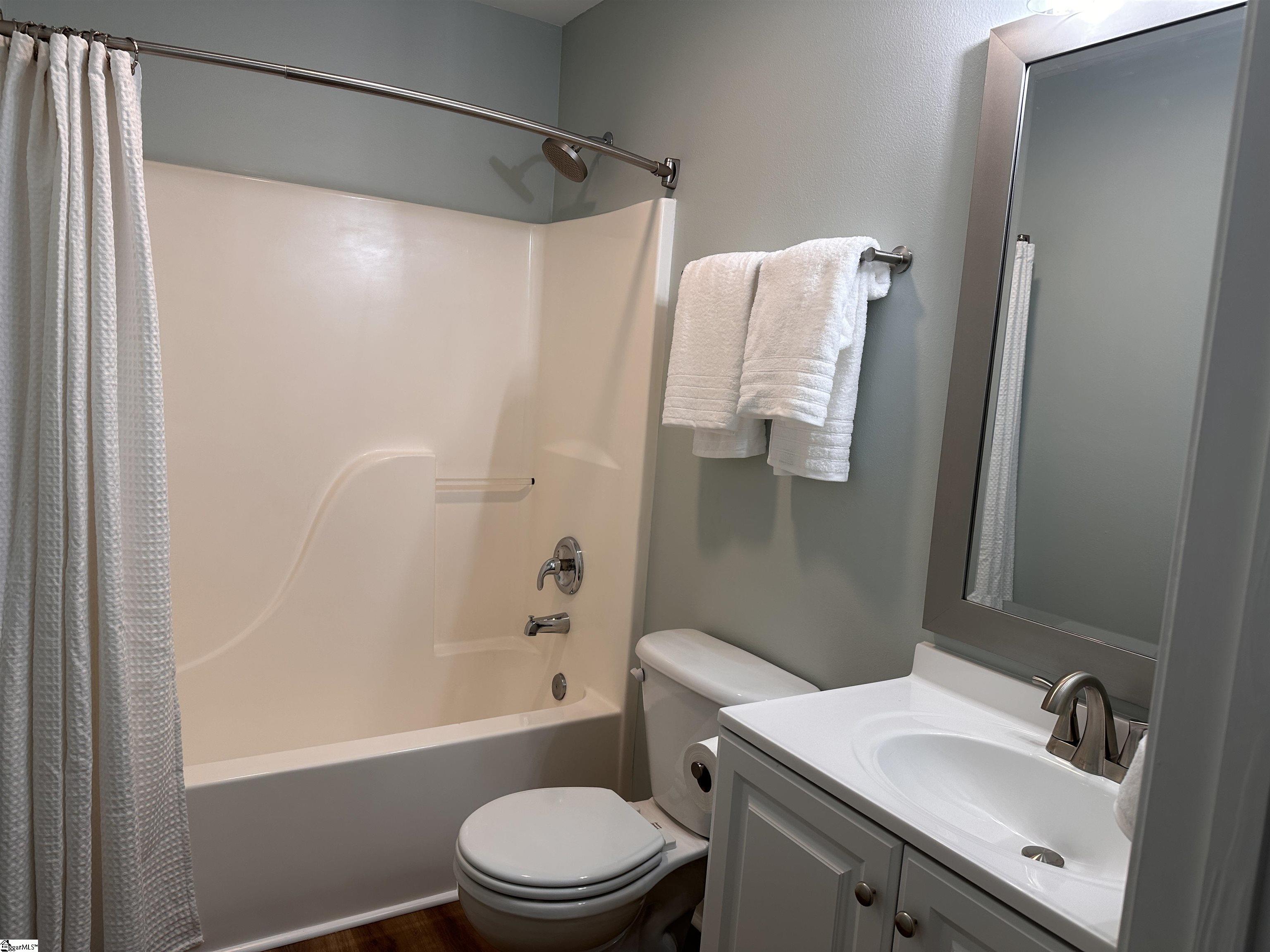 101 Kingston Court Property Photo 16