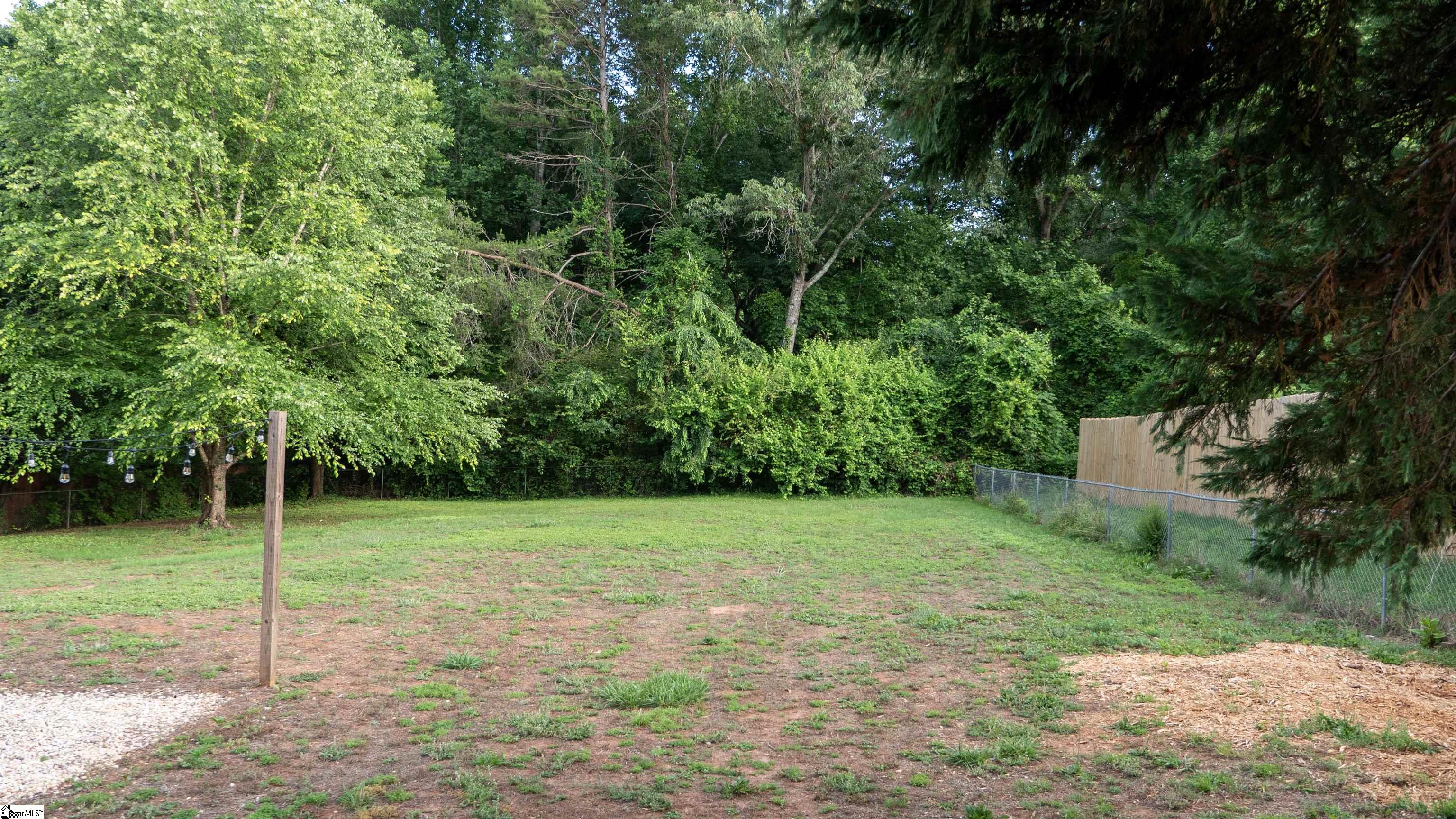 101 Kingston Court Property Photo 18