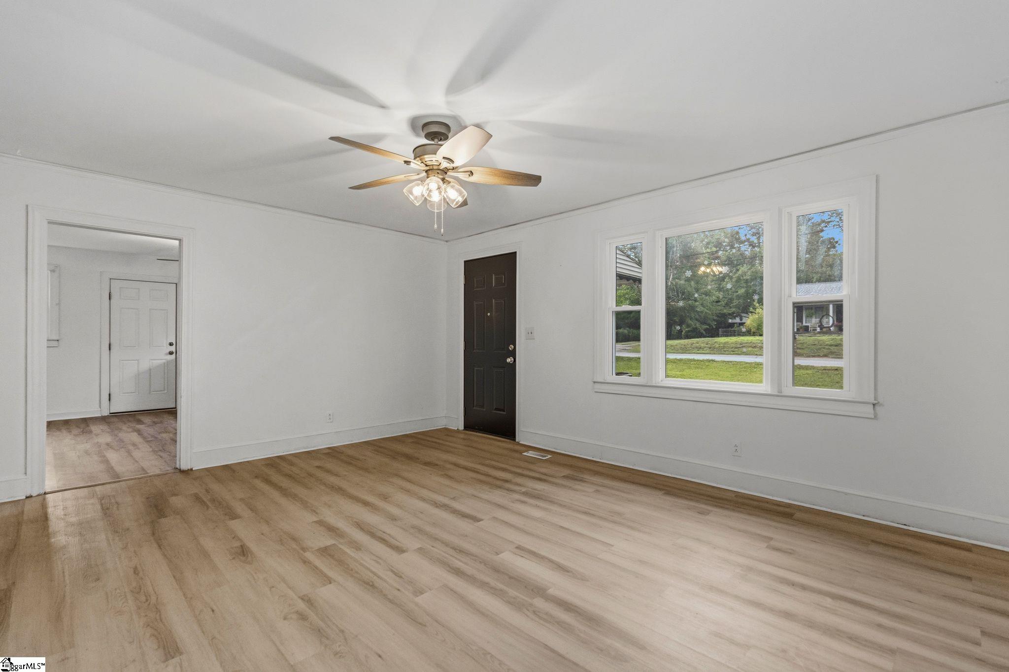 13 Walnut Lane Property Photo 6