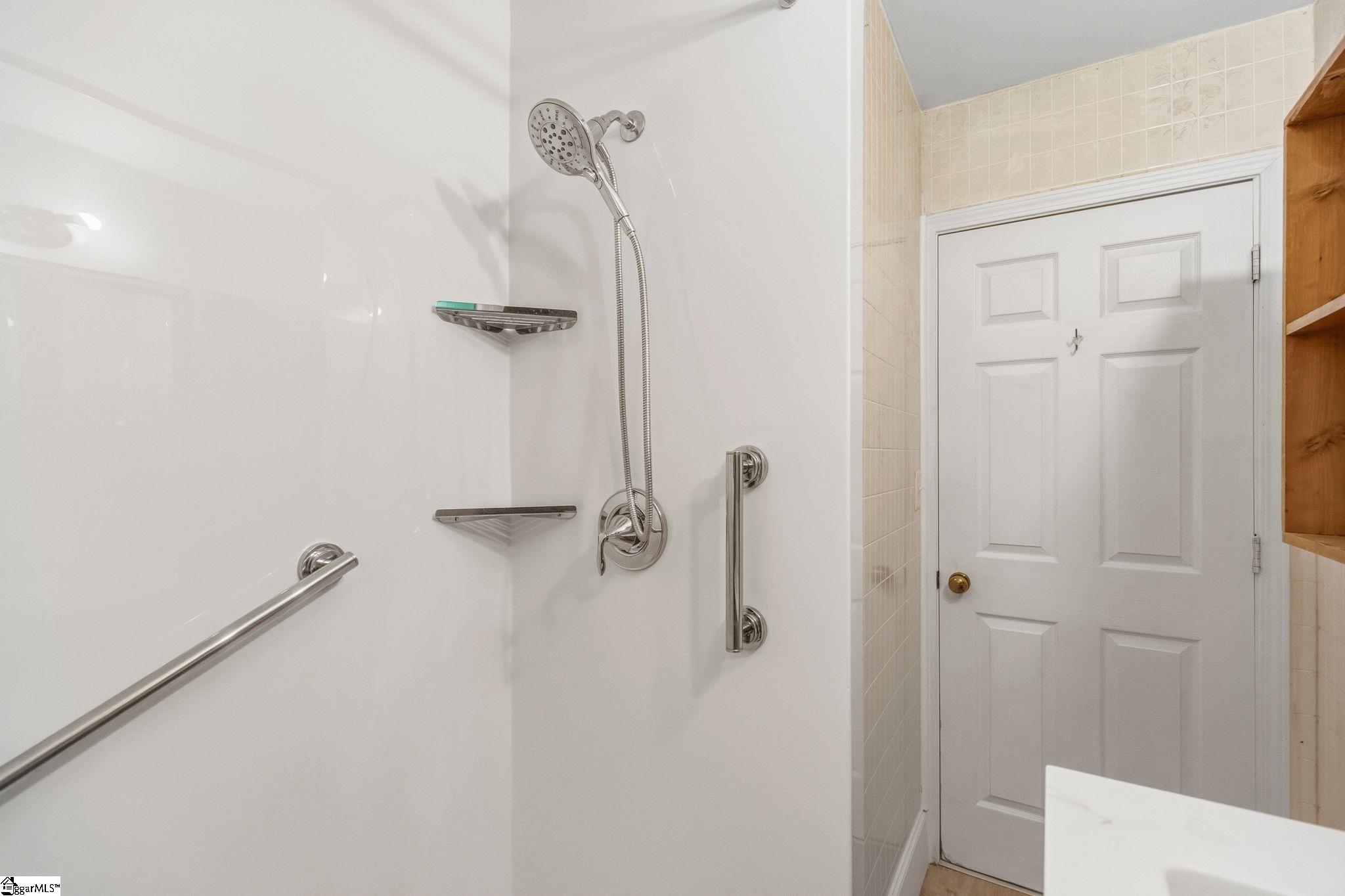 13 Walnut Lane Property Photo 14