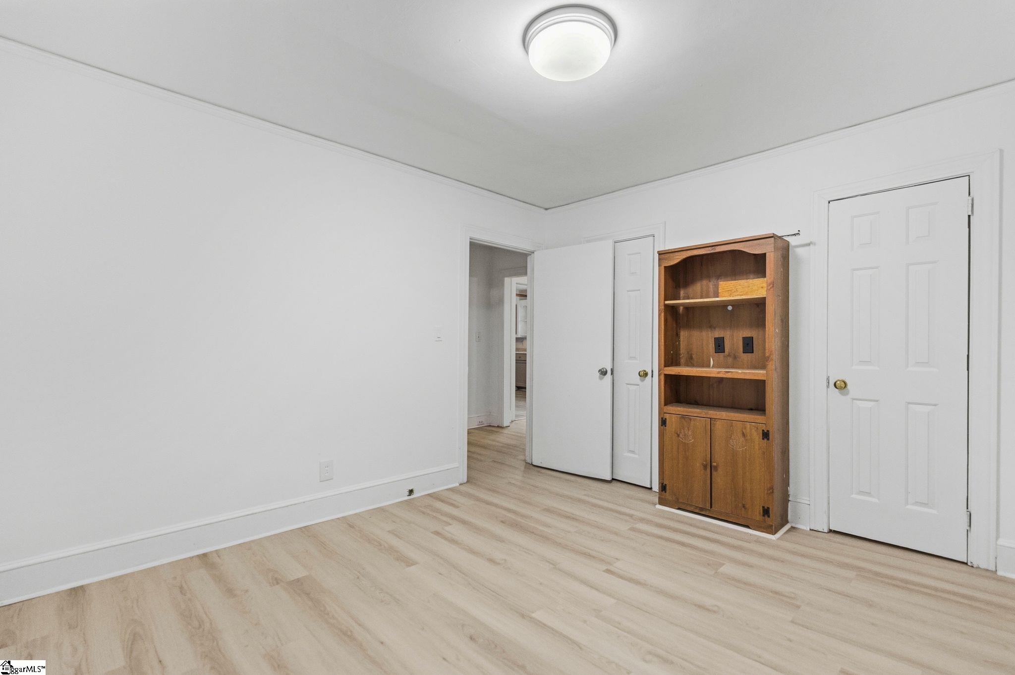13 Walnut Lane Property Photo 16