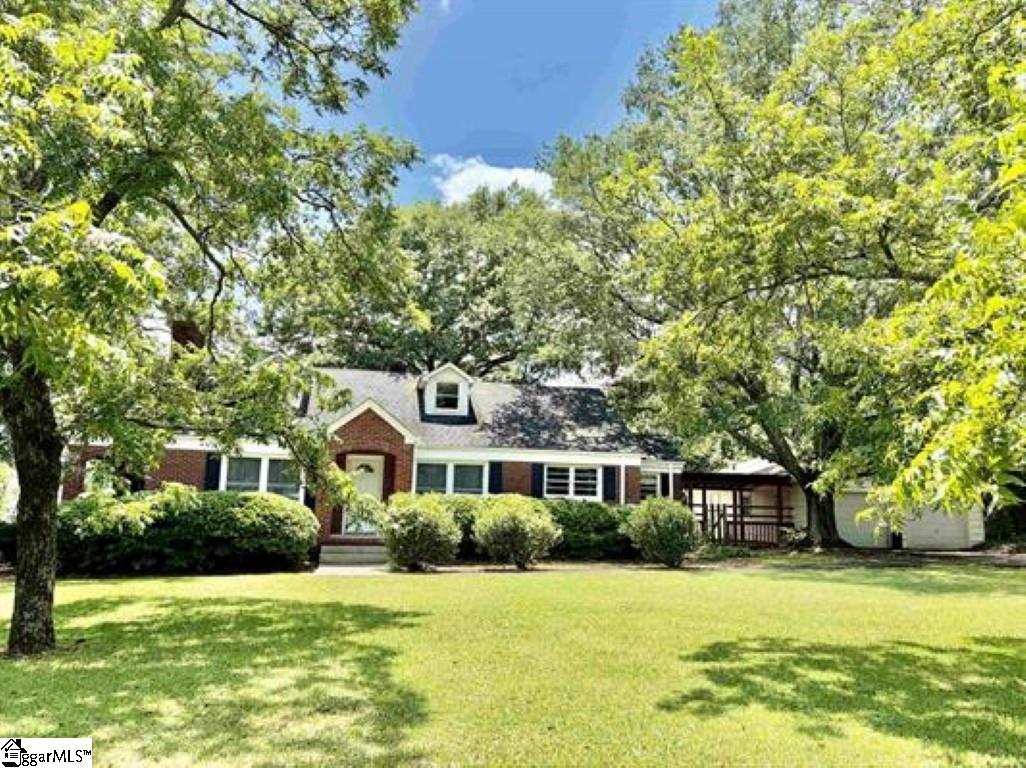 4421 New Cut Road Property Photo 2