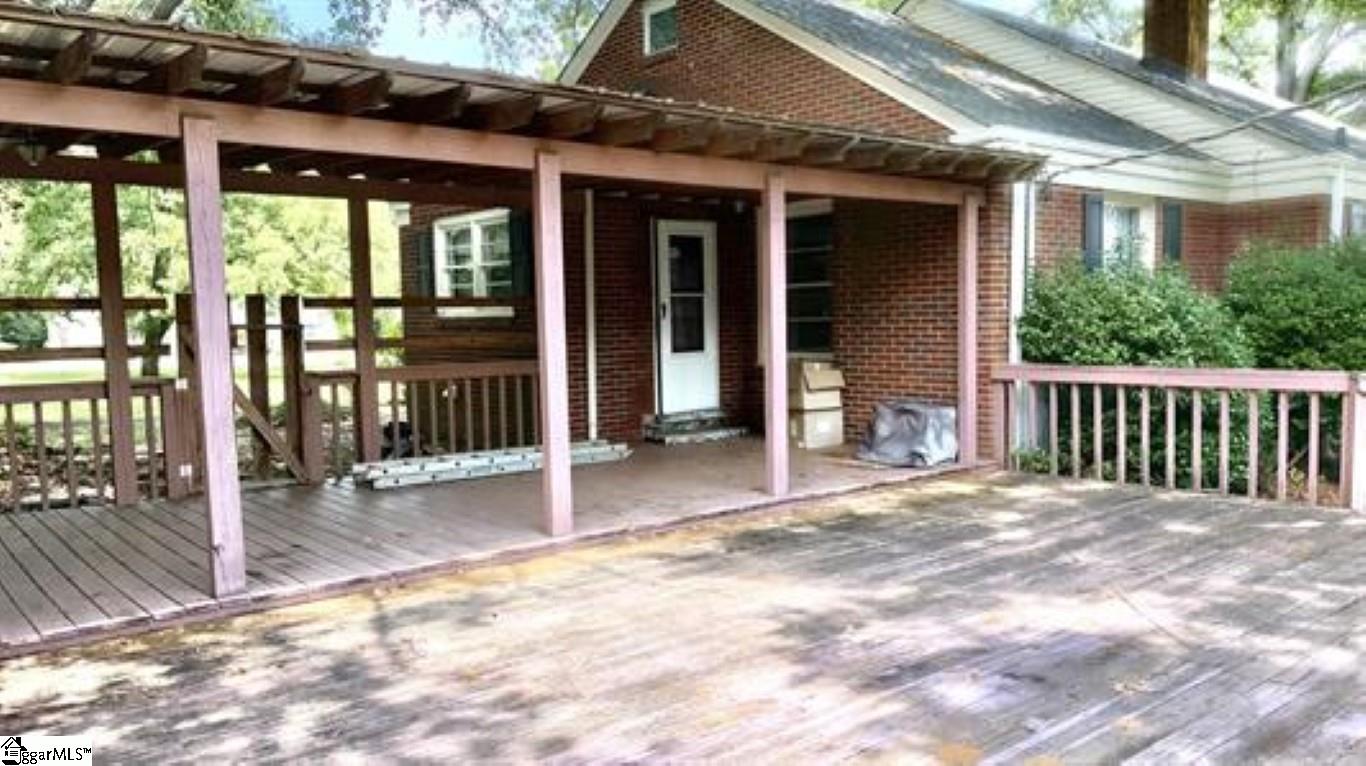 4421 New Cut Road Property Photo 3