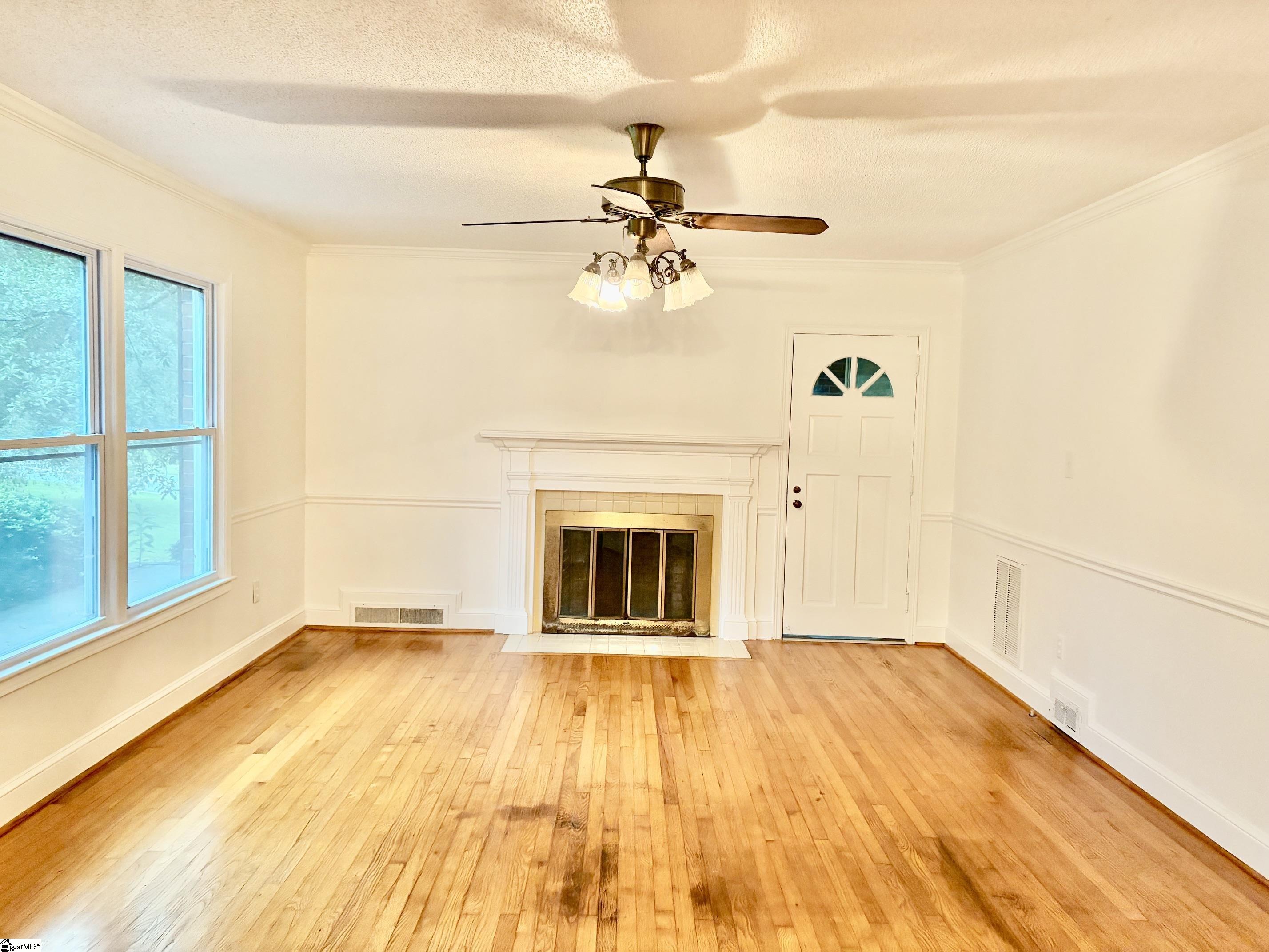 4421 New Cut Road Property Photo 5