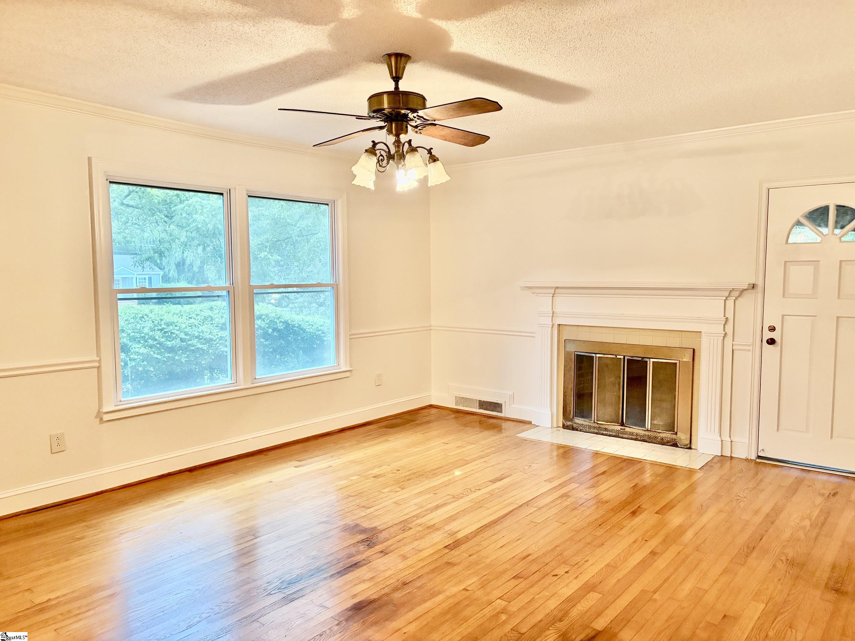 4421 New Cut Road Property Photo 6