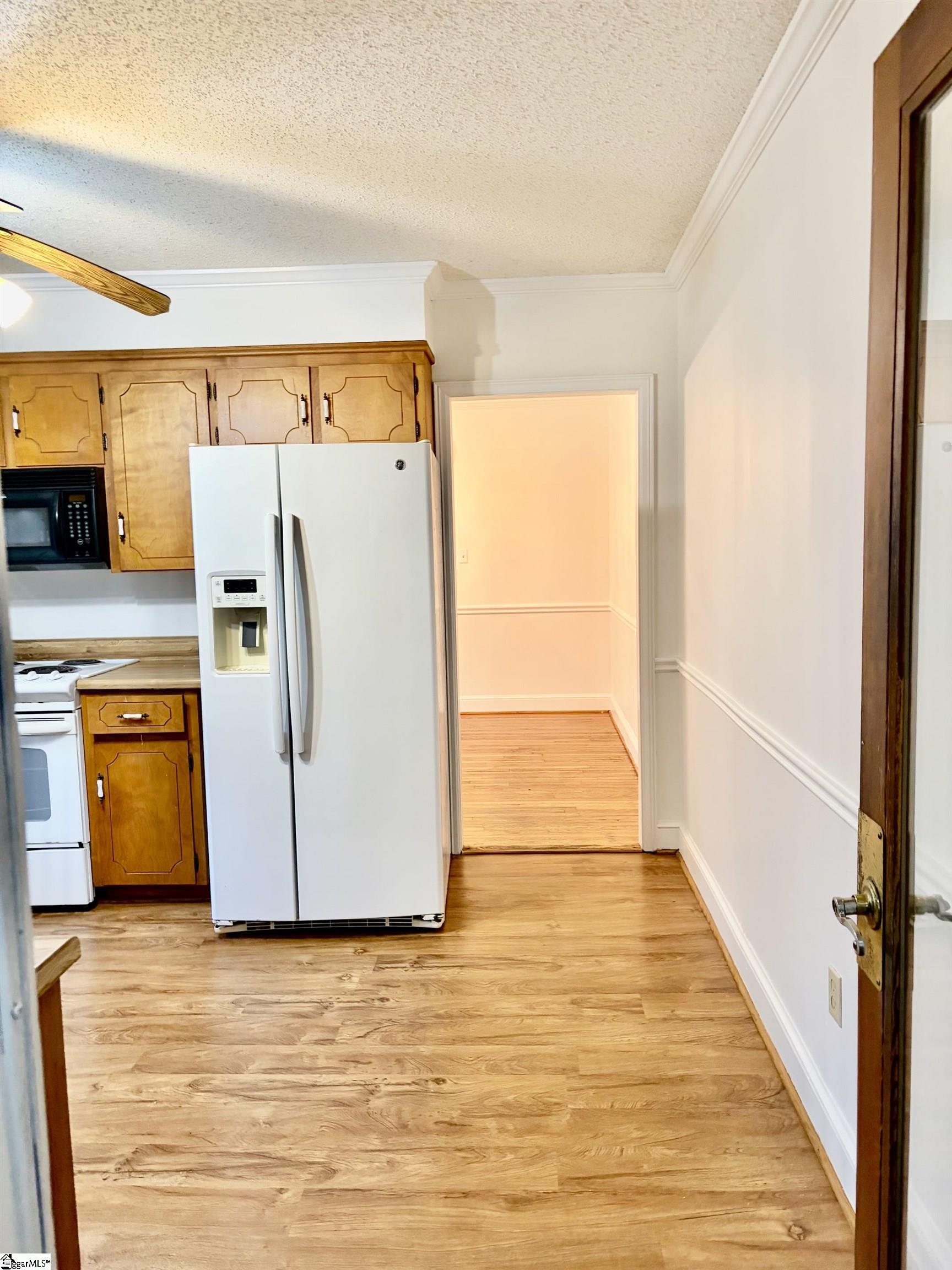 4421 New Cut Road Property Photo 14