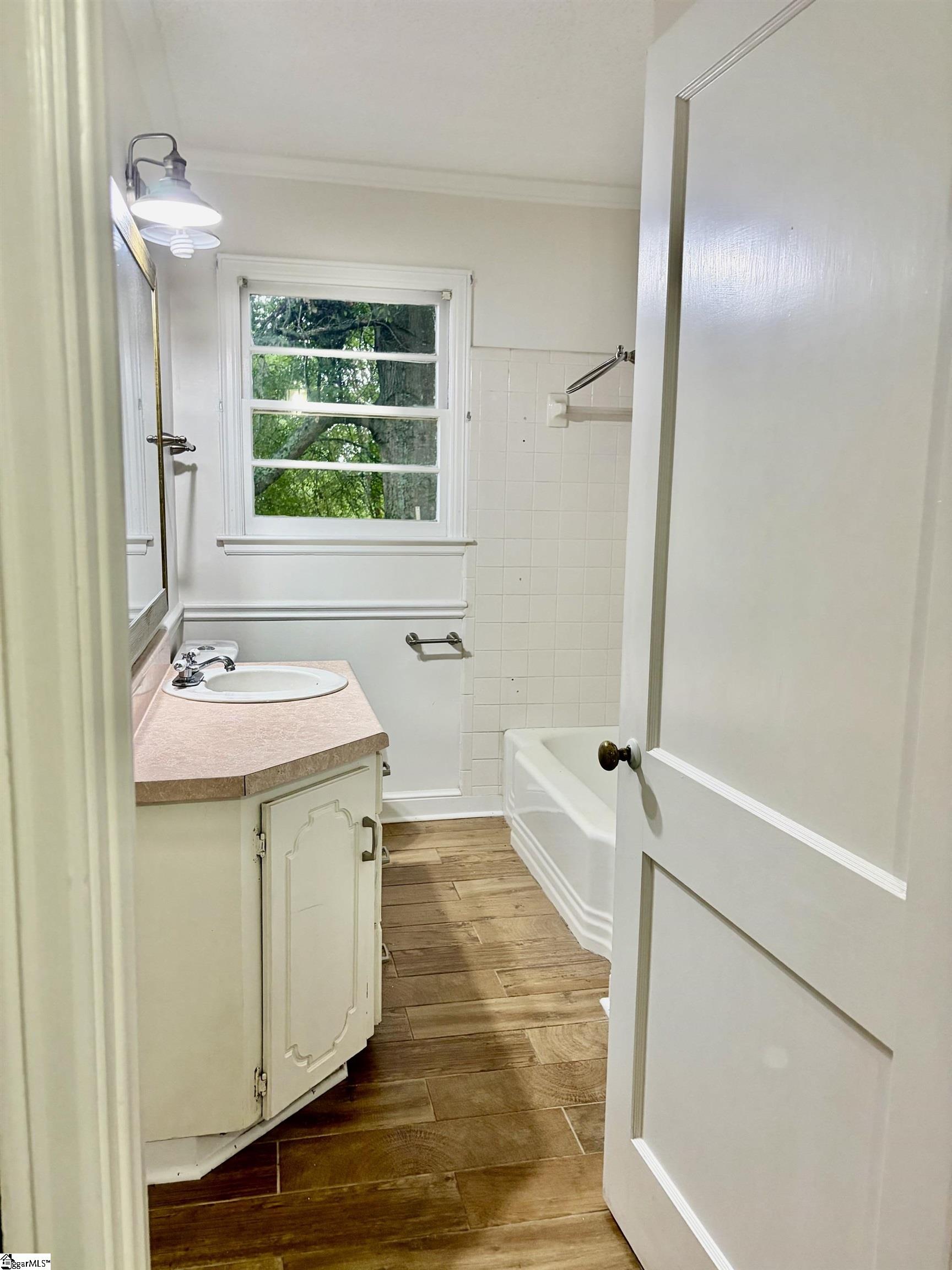 4421 New Cut Road Property Photo 23
