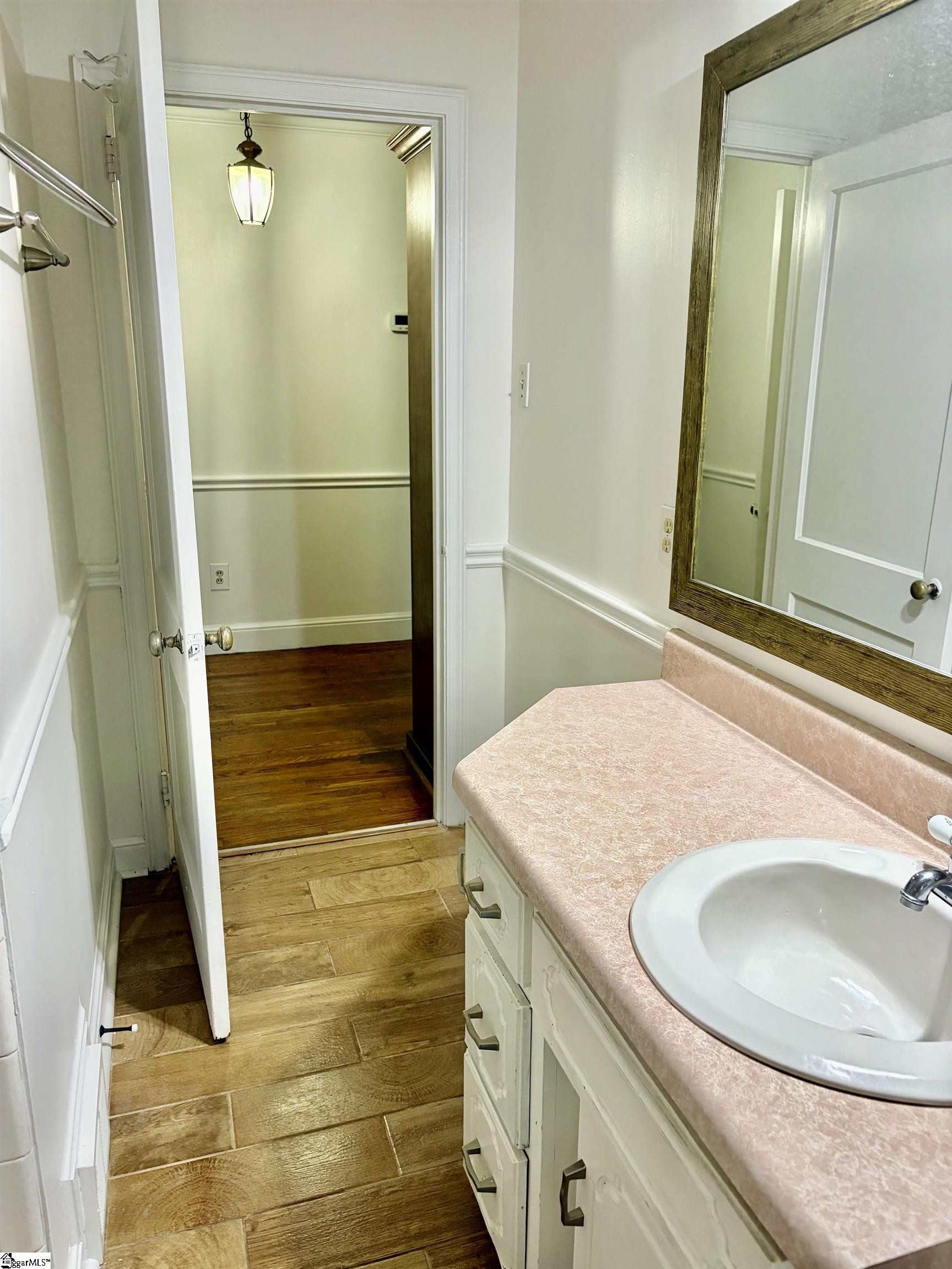 4421 New Cut Road Property Photo 25