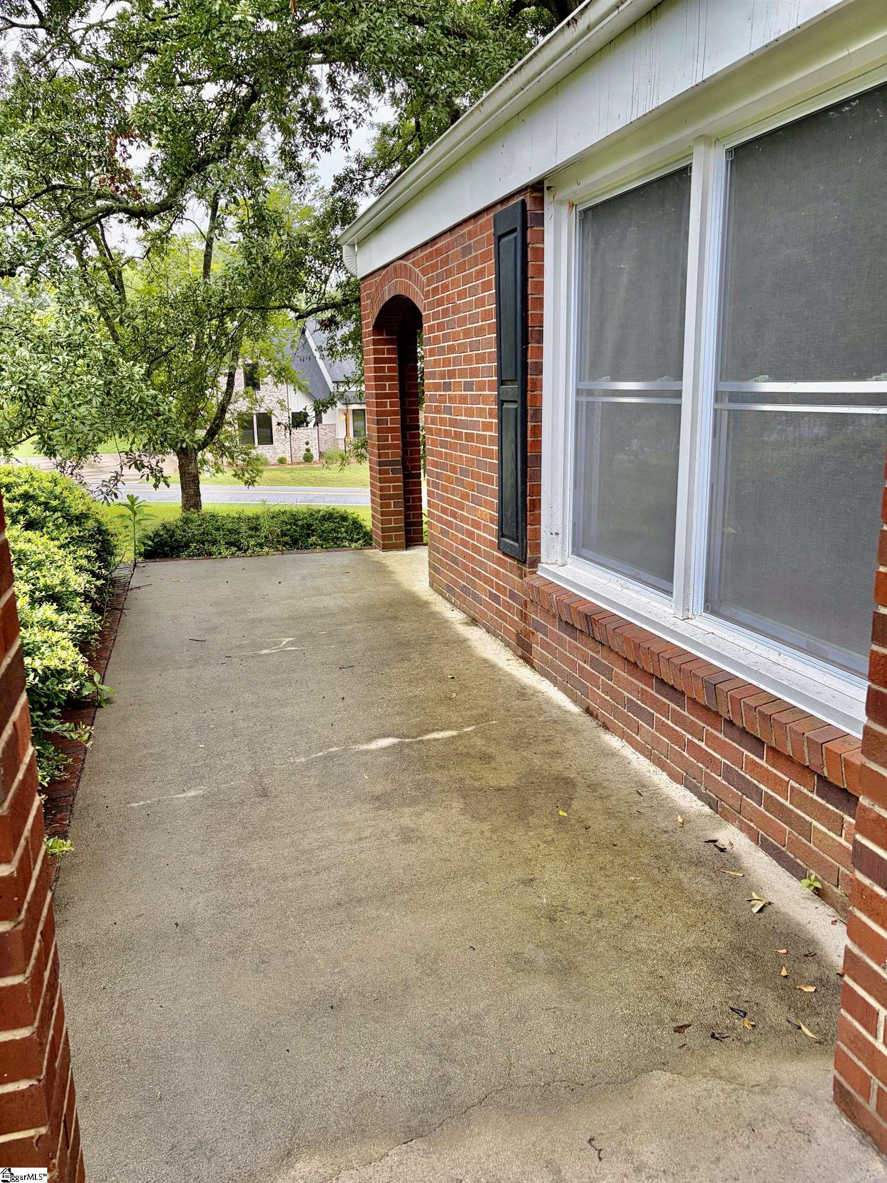 4421 New Cut Road Property Photo 32