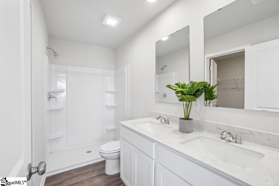 3050 Oaksmere Drive Property Photo 15