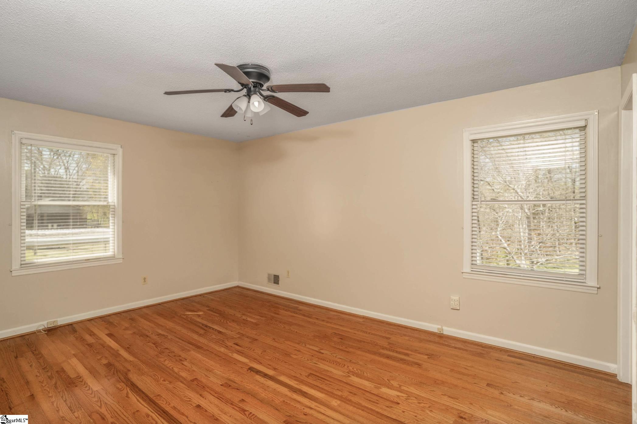 850 Forest Street Property Photo 10