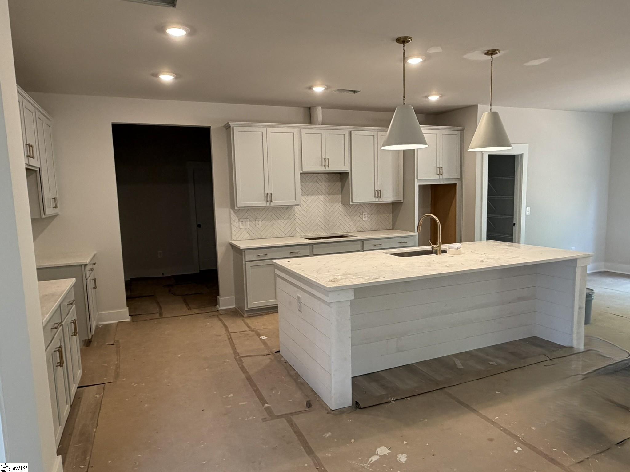 108 Woodland Chase Court Property Photo 7