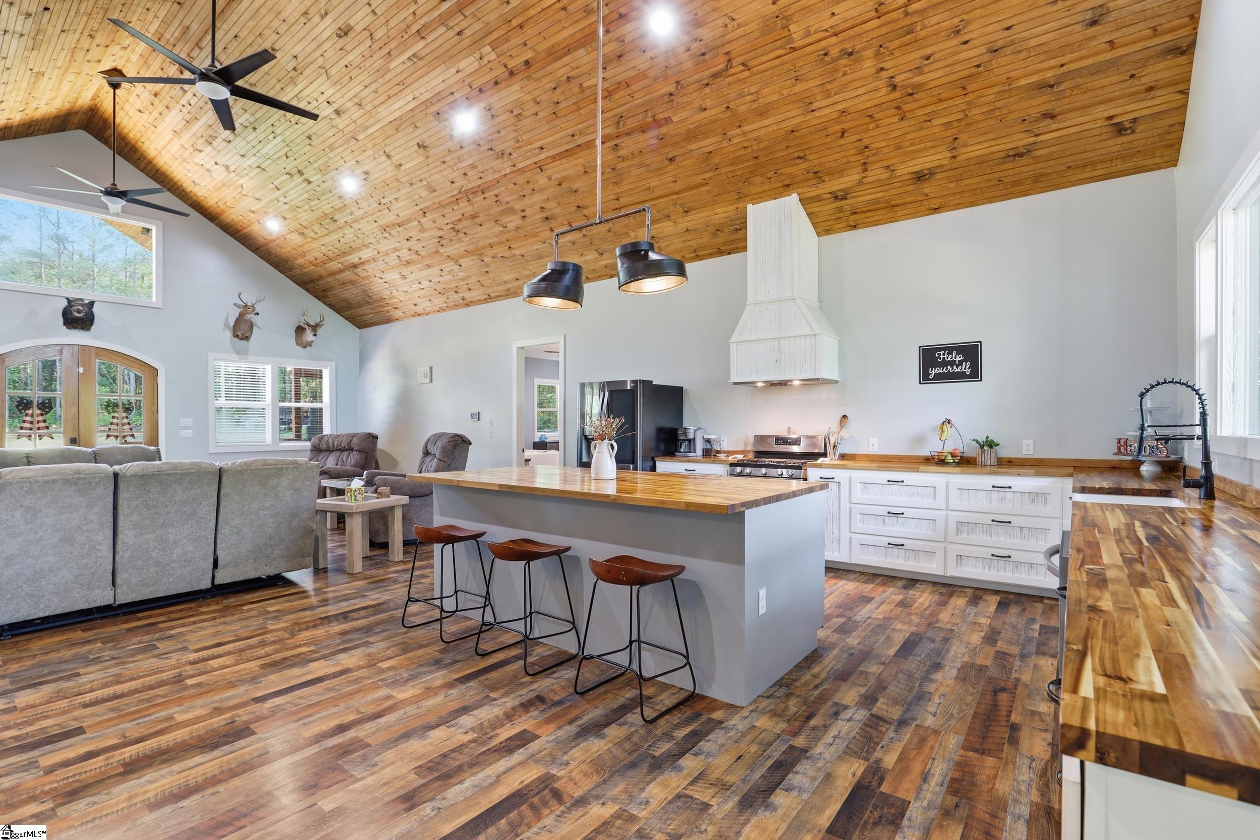 145 Night Sky Drive Property Photo 8