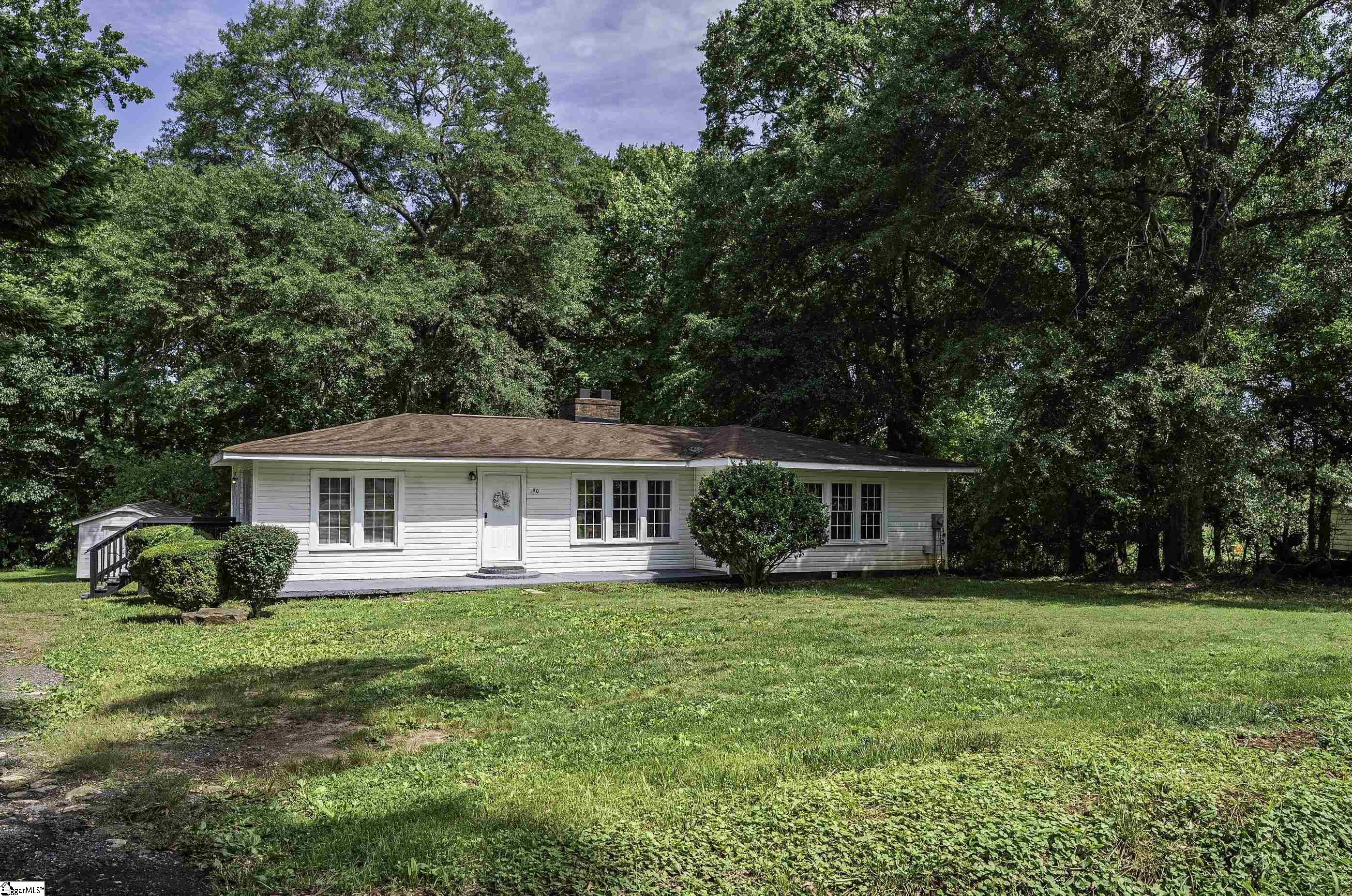 190 North Street Property Photo 2