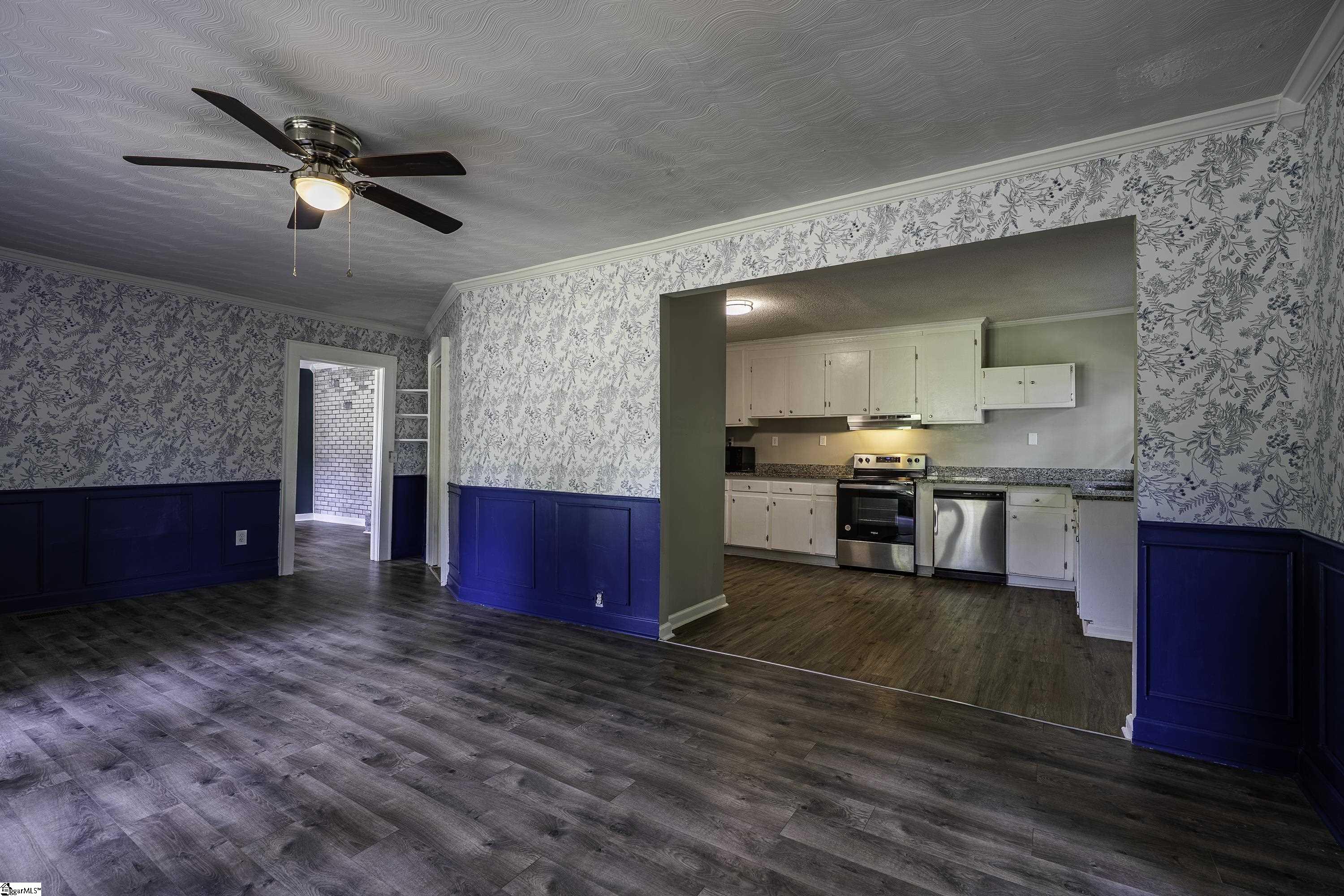 190 North Street Property Photo 14