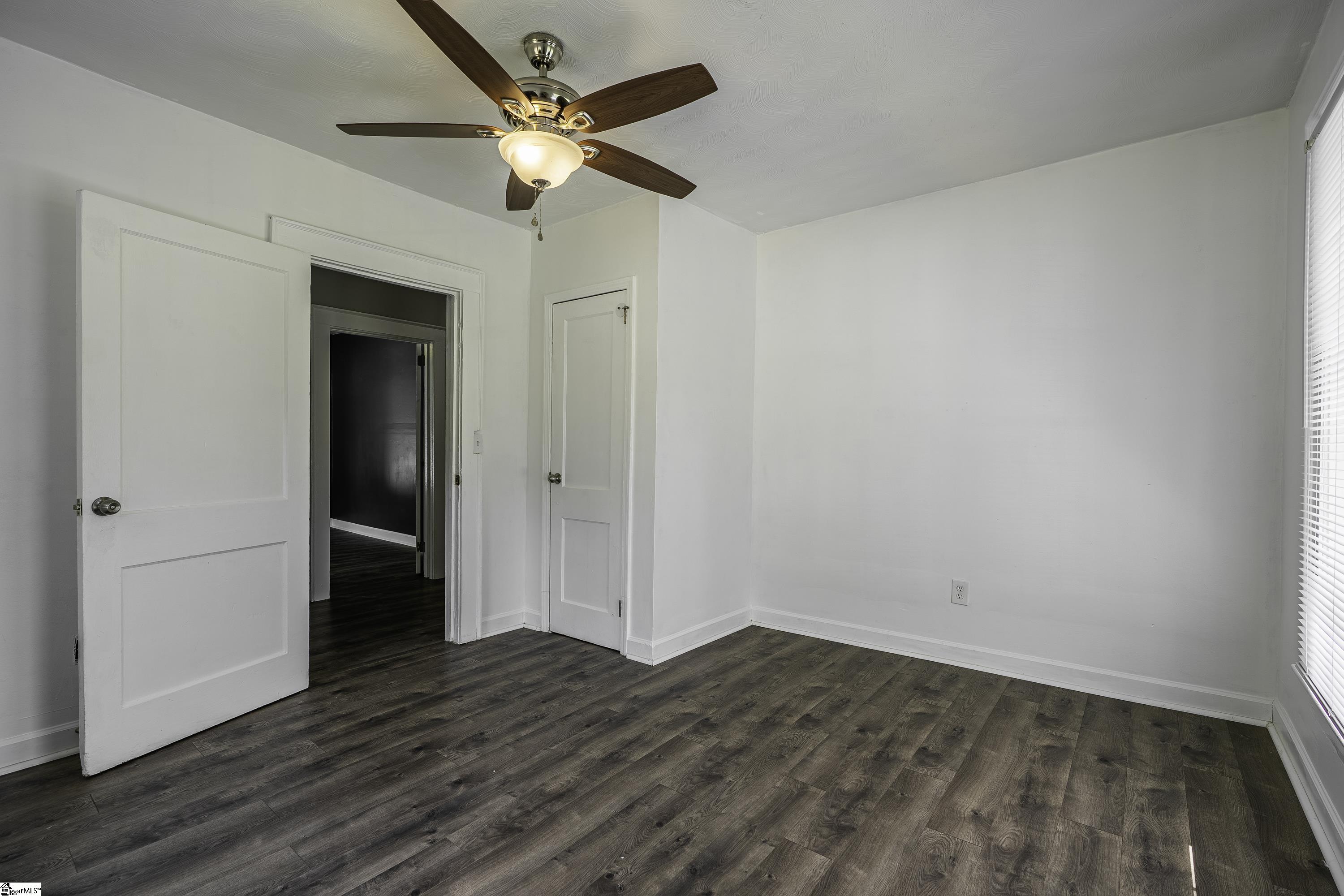 190 North Street Property Photo 25
