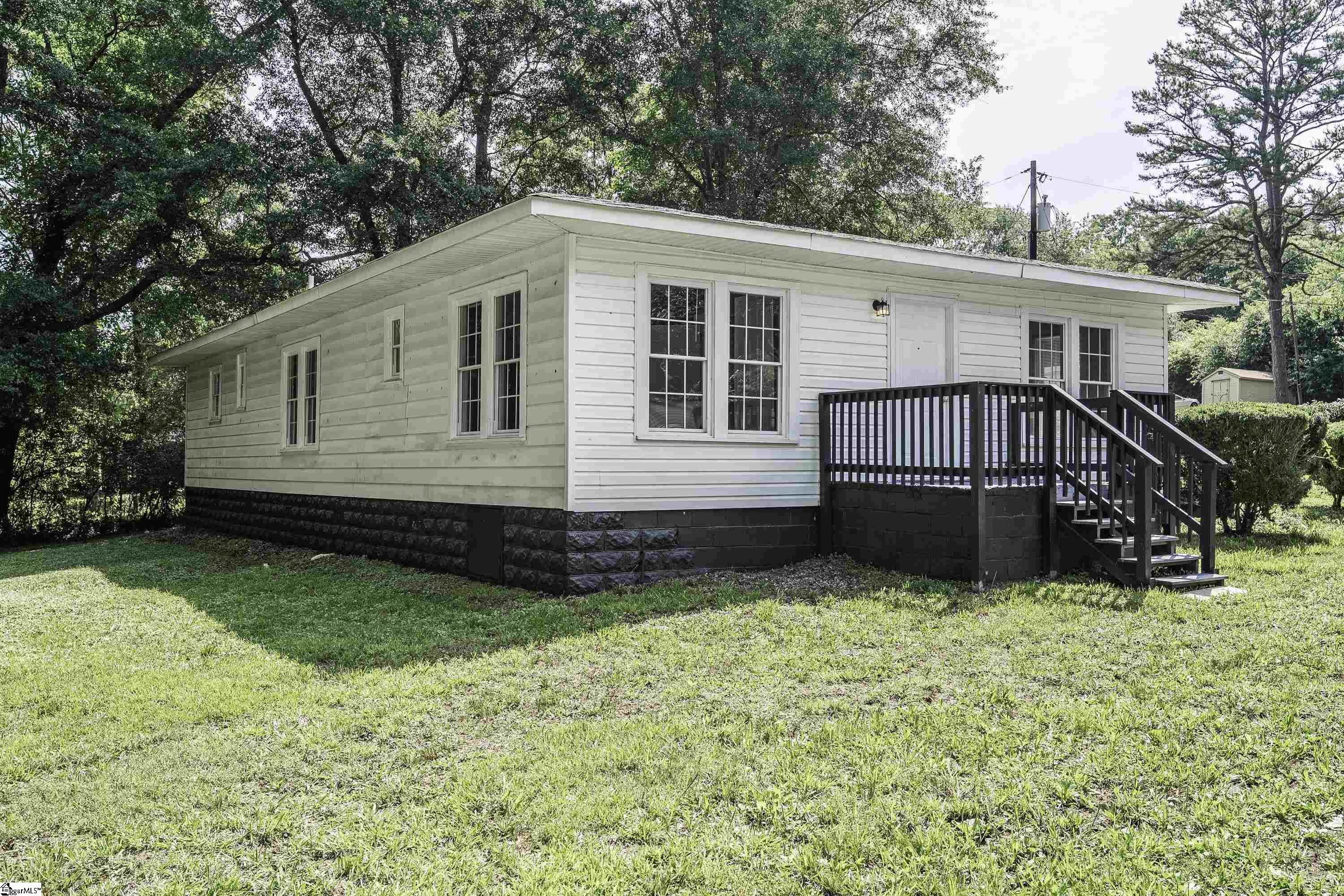 190 North Street Property Photo 36