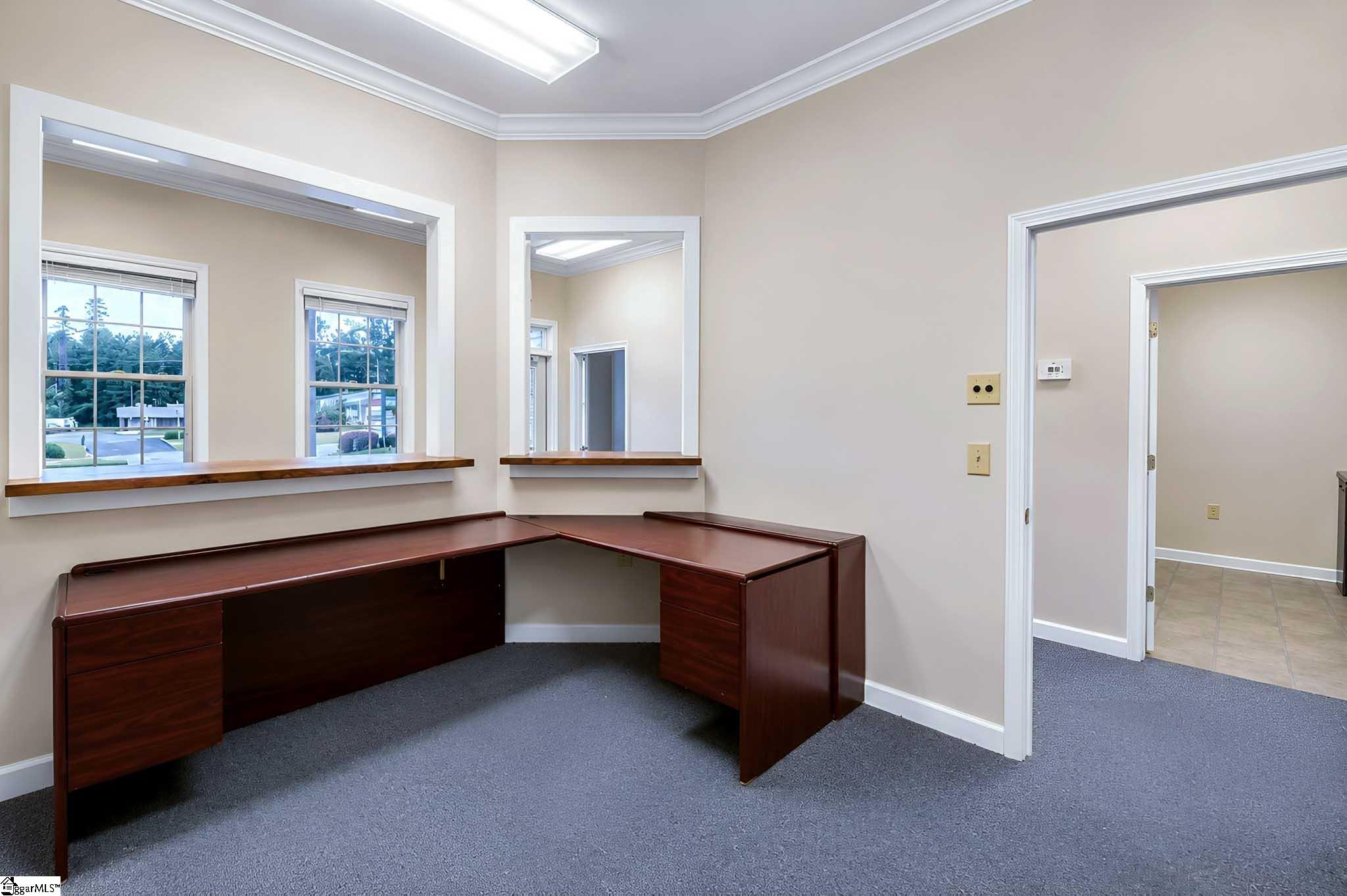 1594712 Property Photo 12
