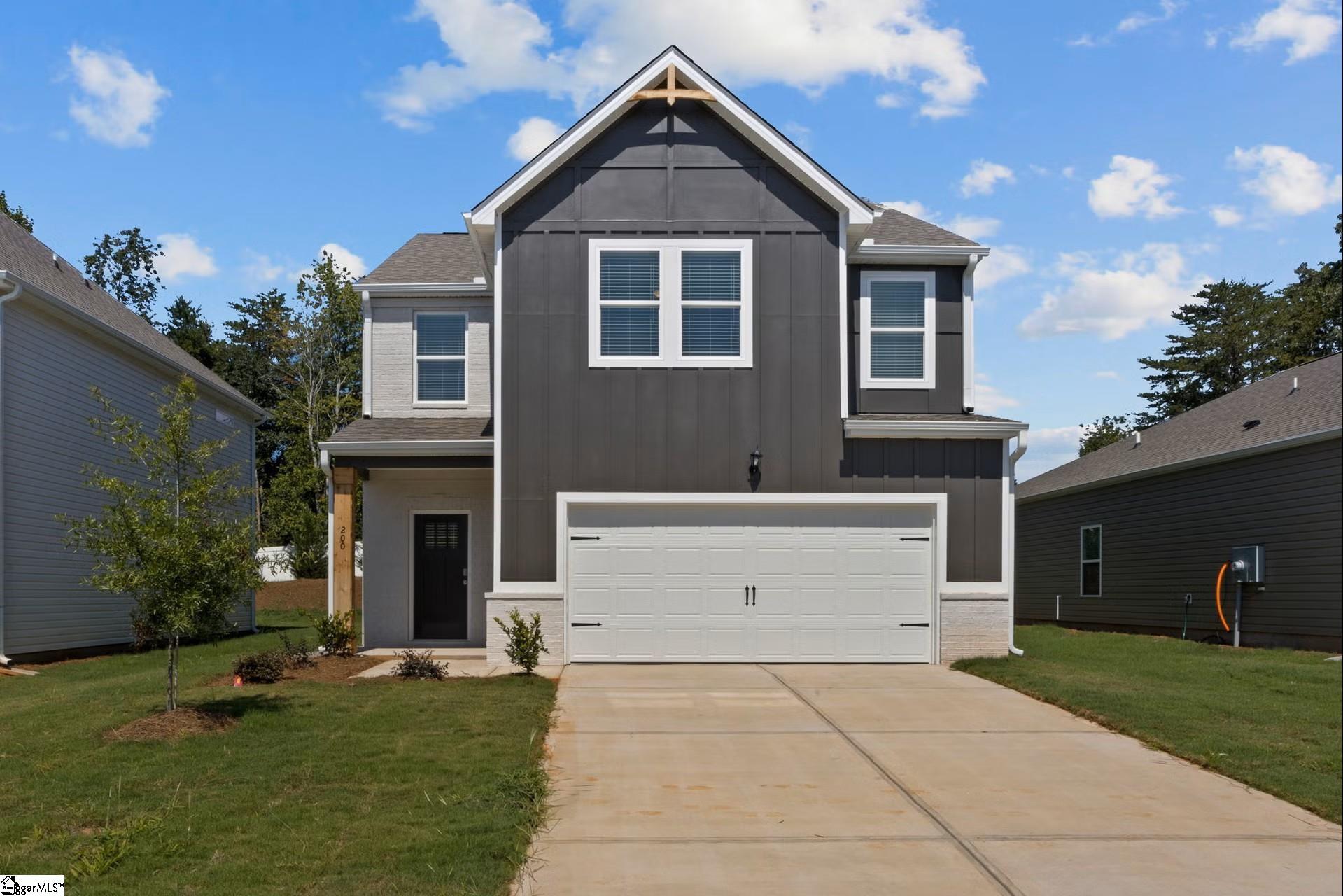 200 Juniper Valley Circle Property Photo 1